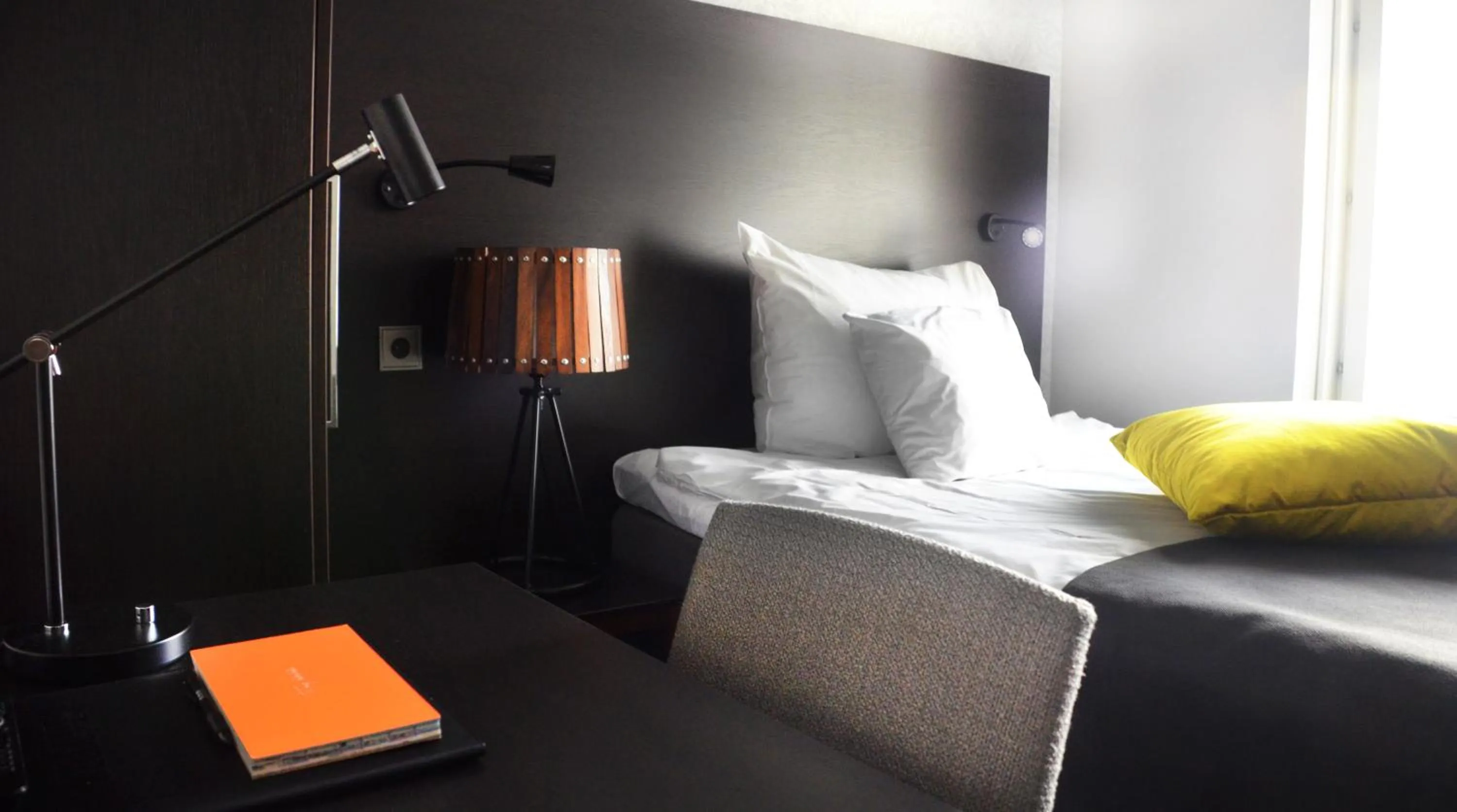 Decorative detail, Bed in Home Hotel Plaza