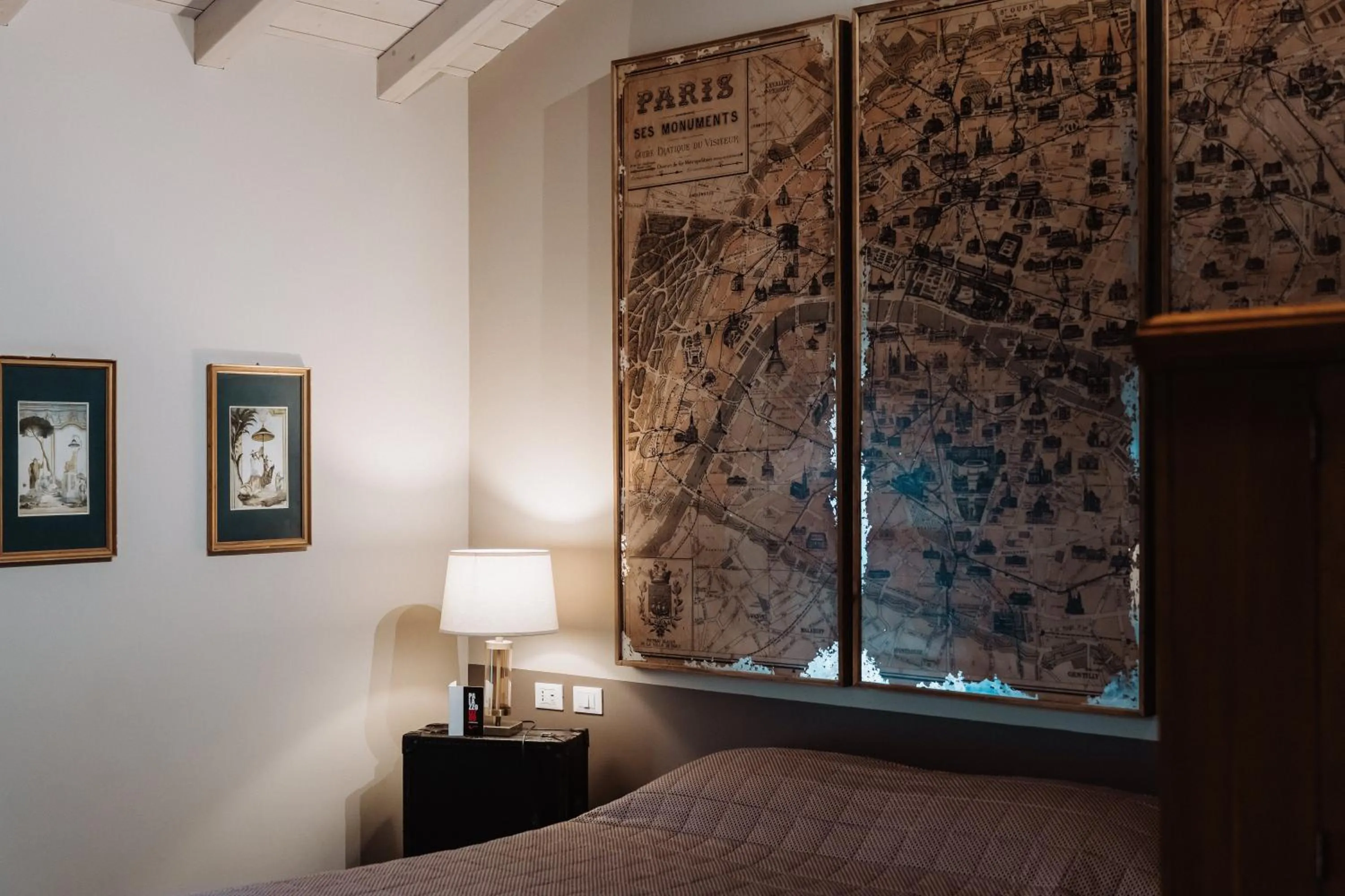 Bed in Palazzo Gozzi Bed & Beauty