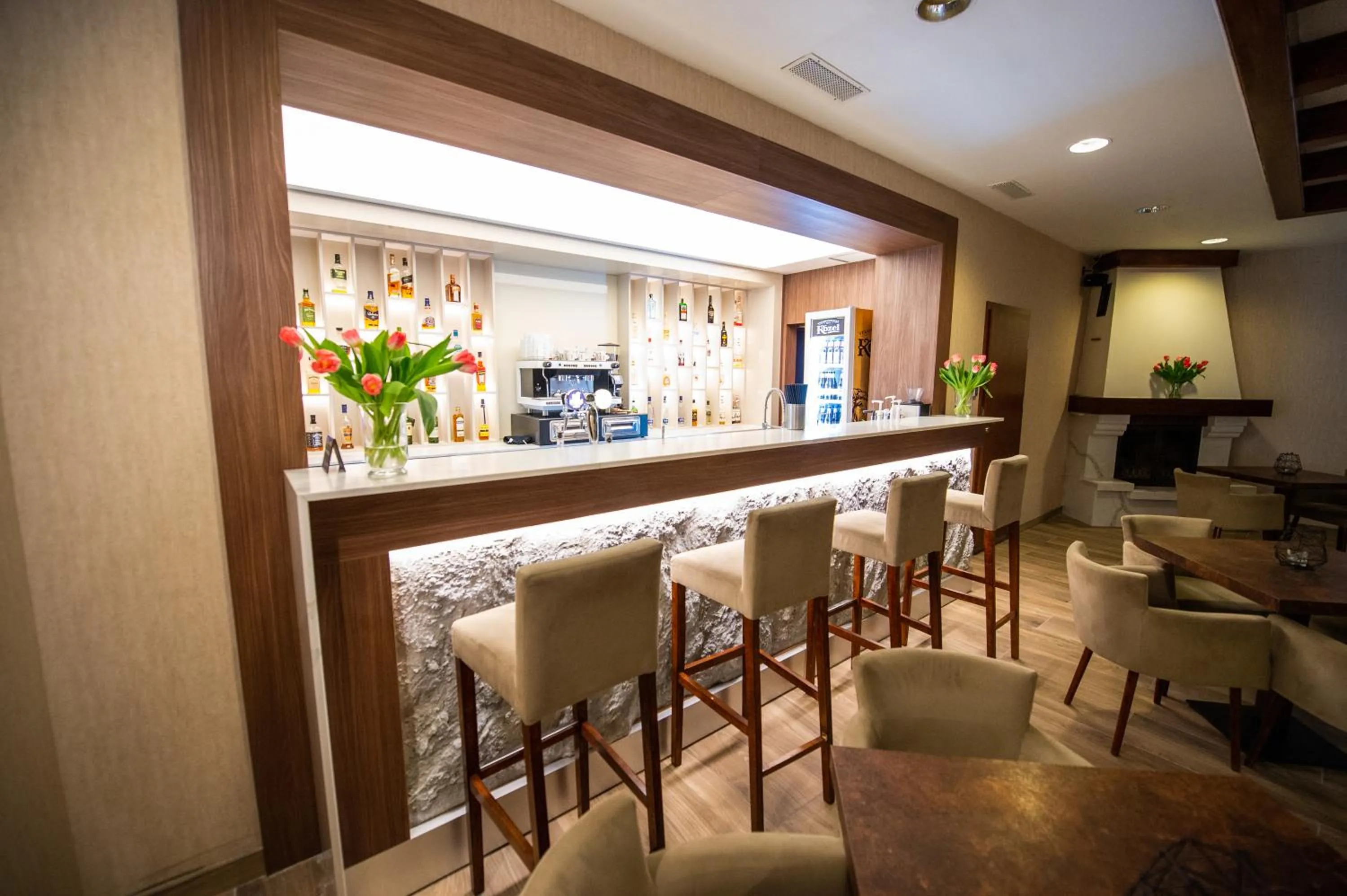 Restaurant/places to eat in Hotel Ostaniec