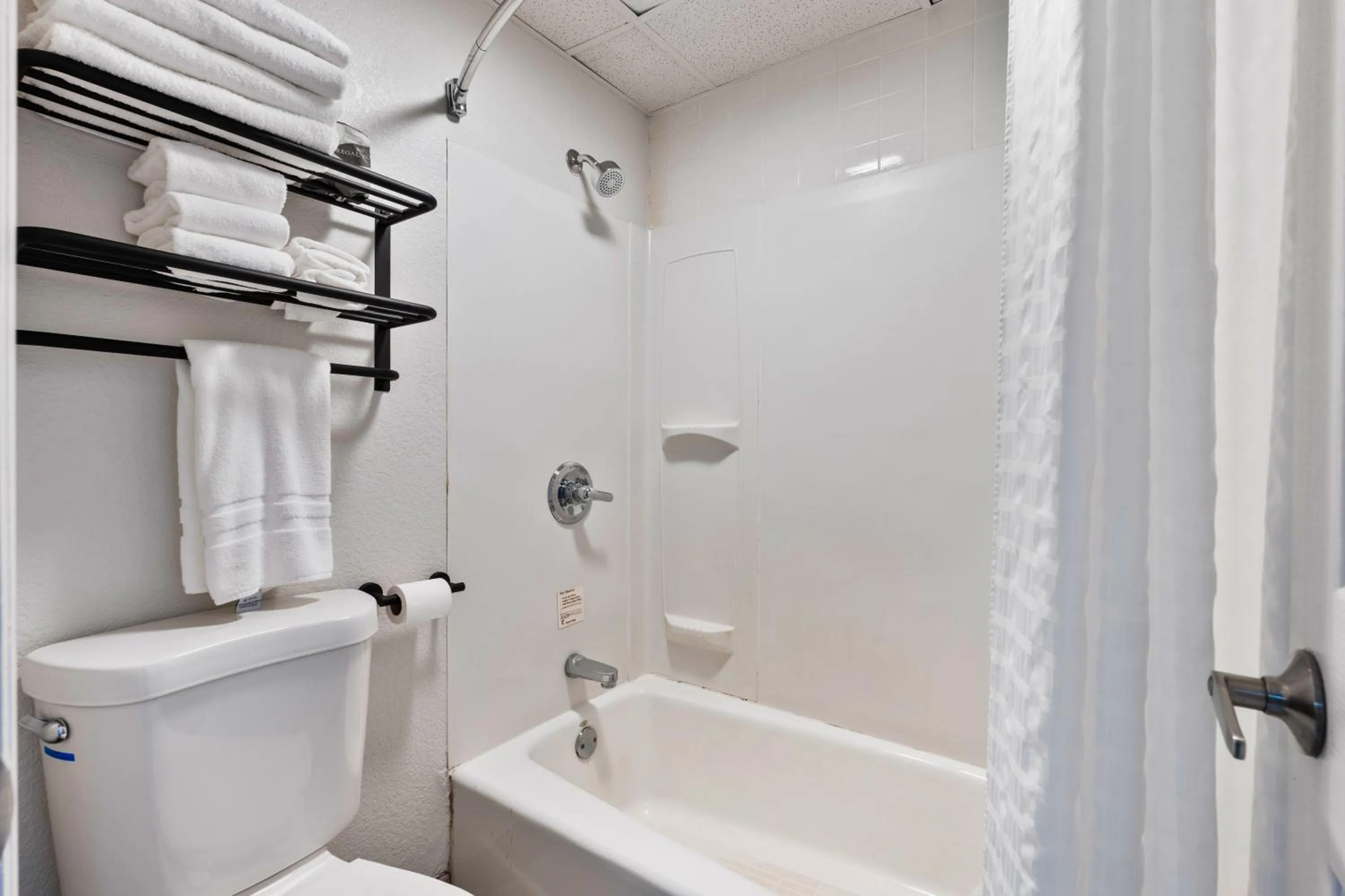 Bedroom in Tremont Lodge & Resort