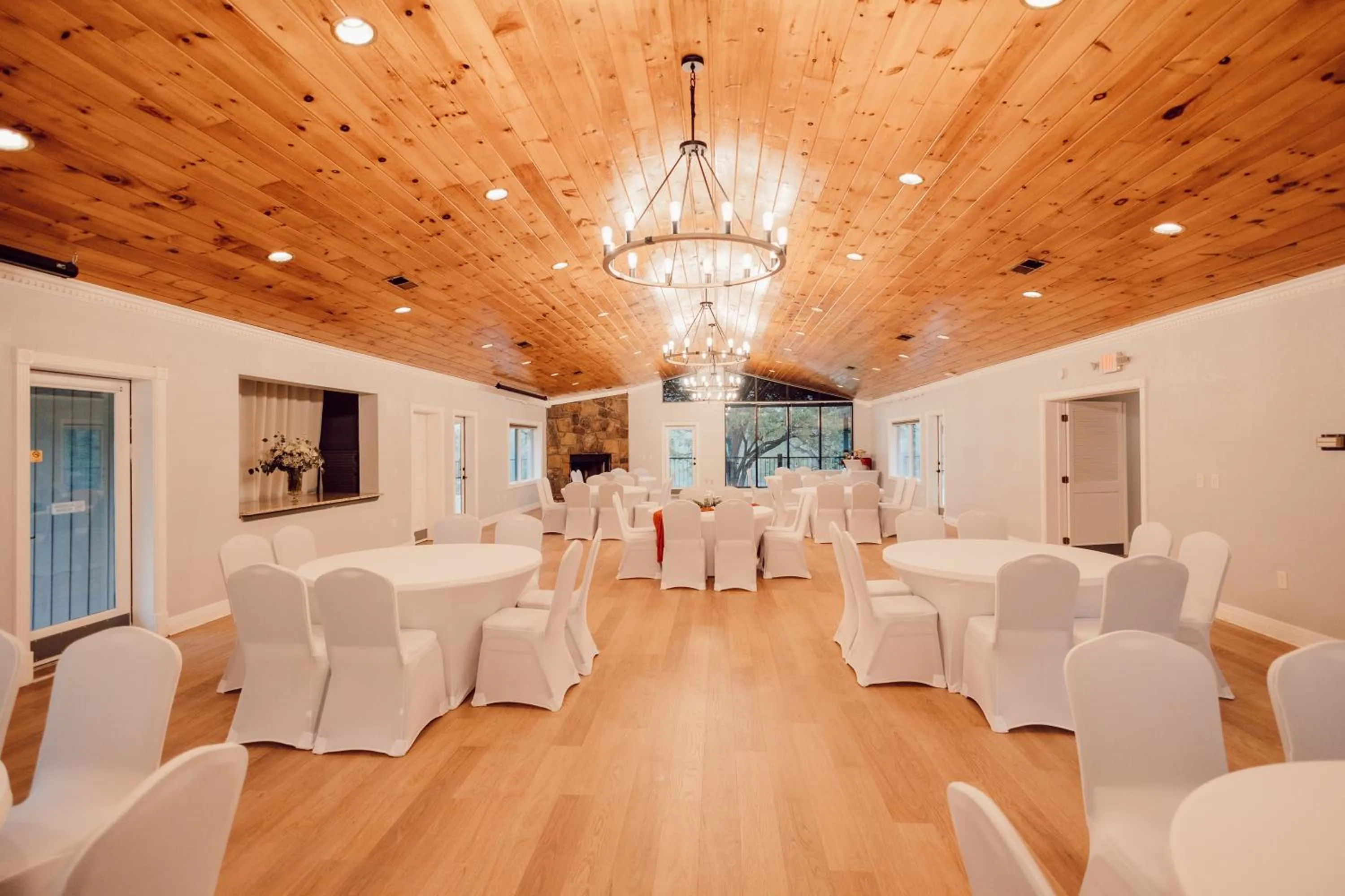 wedding in Tremont Lodge & Resort