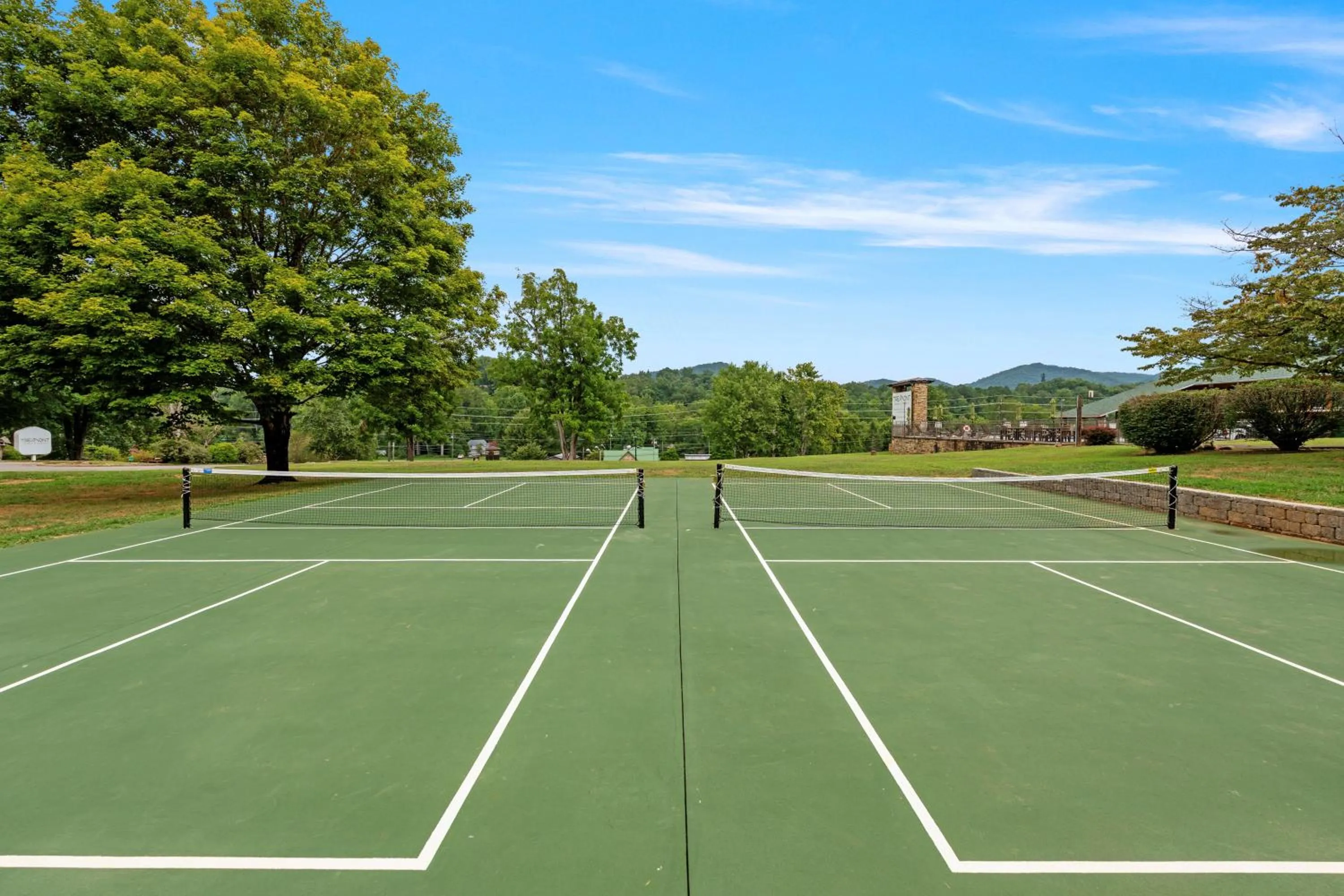 Sports in Tremont Lodge & Resort