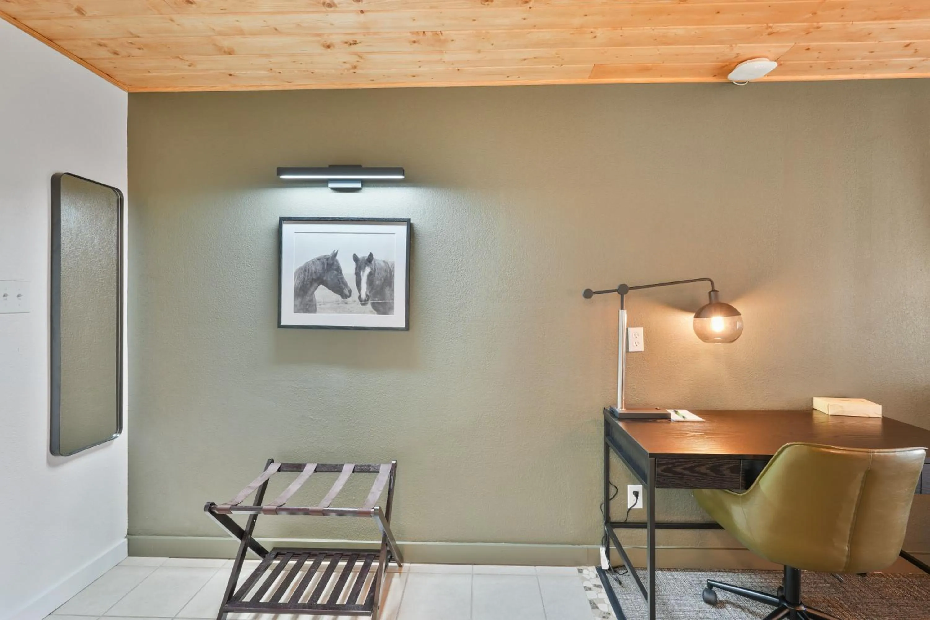 Seating area in Tremont Lodge & Resort