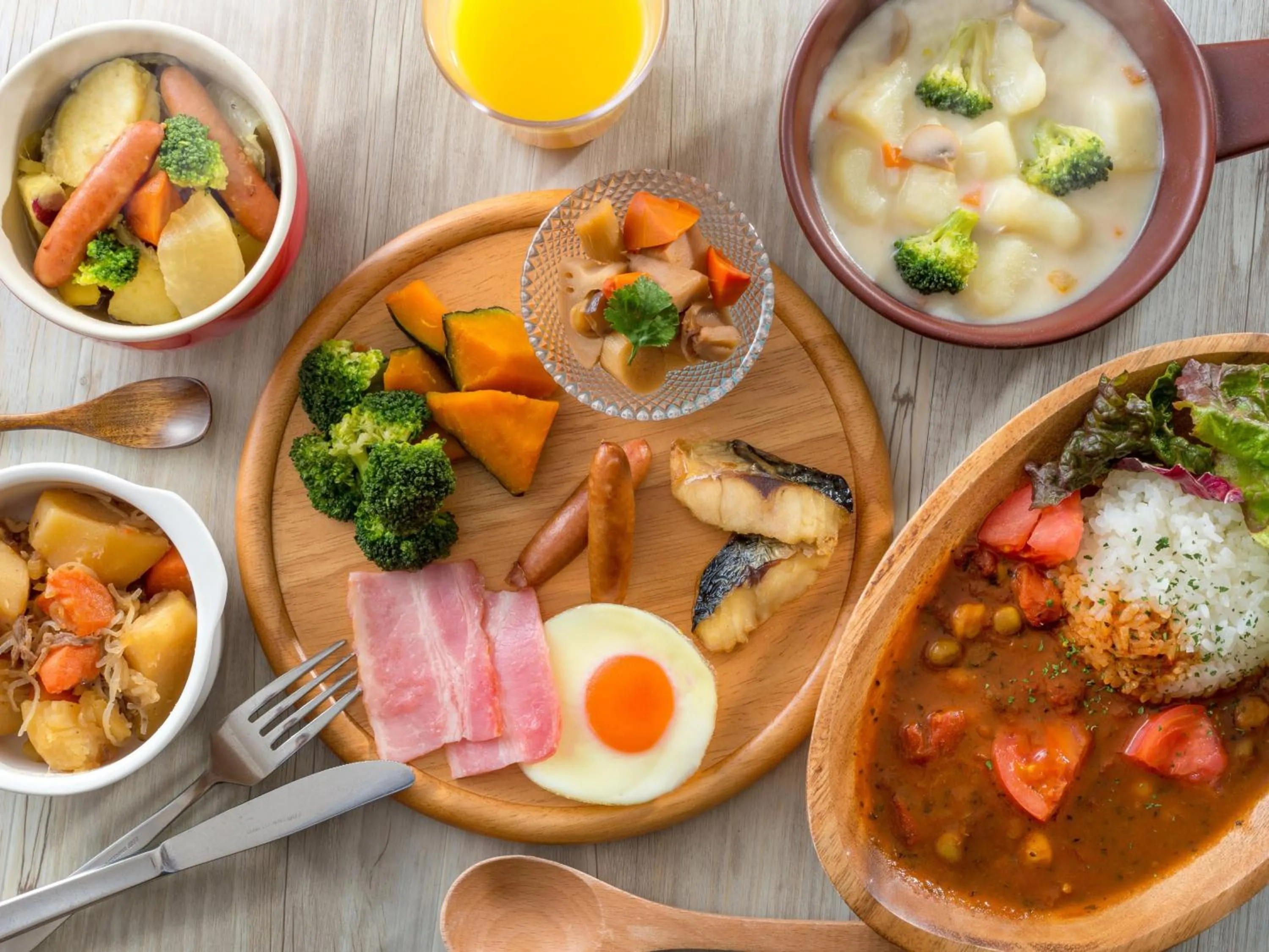 Buffet breakfast in HOTEL MYSTAYS Fuji Onsen Resort