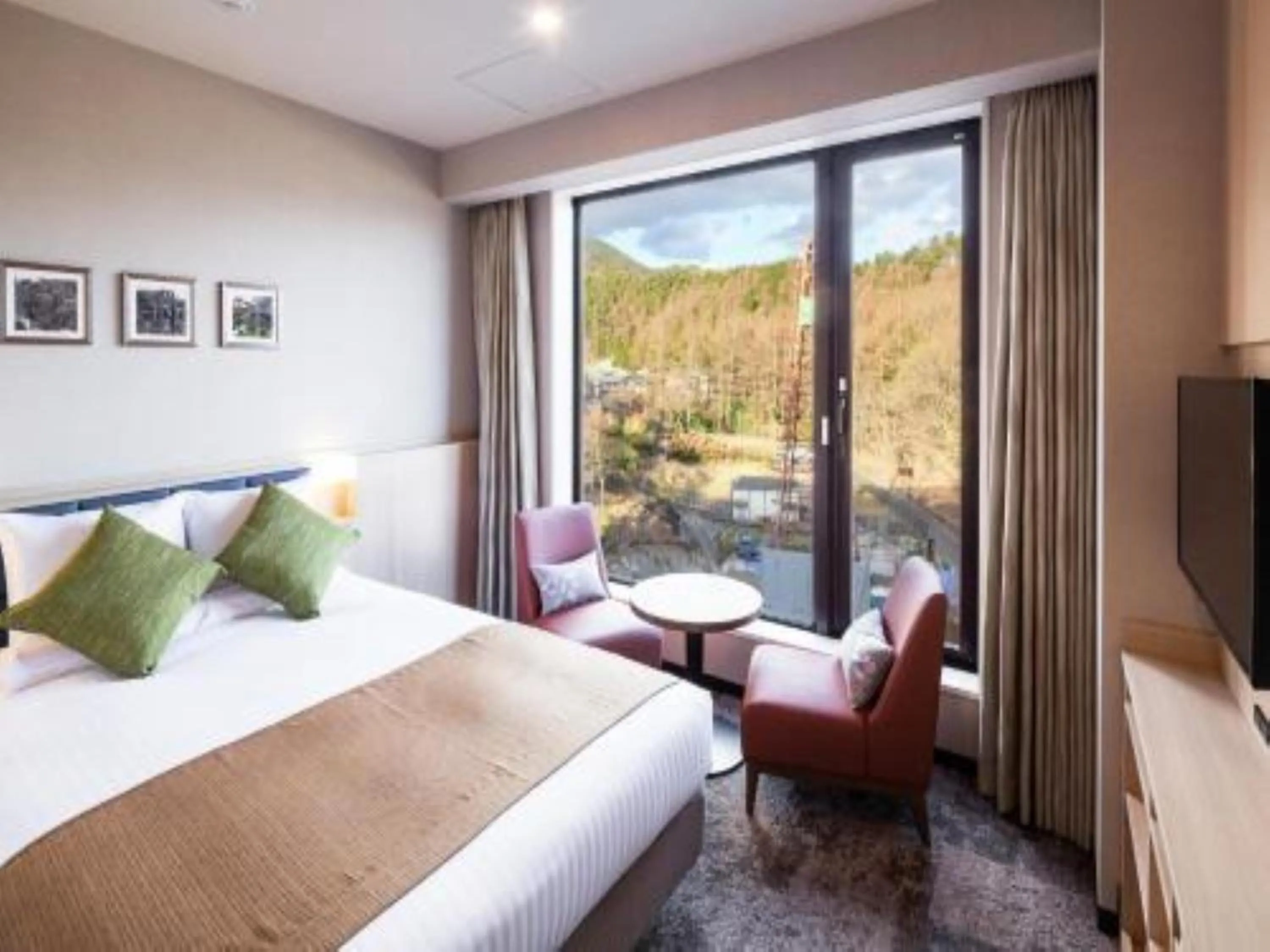 Photo of the whole room, Bed in HOTEL MYSTAYS Fuji Onsen Resort