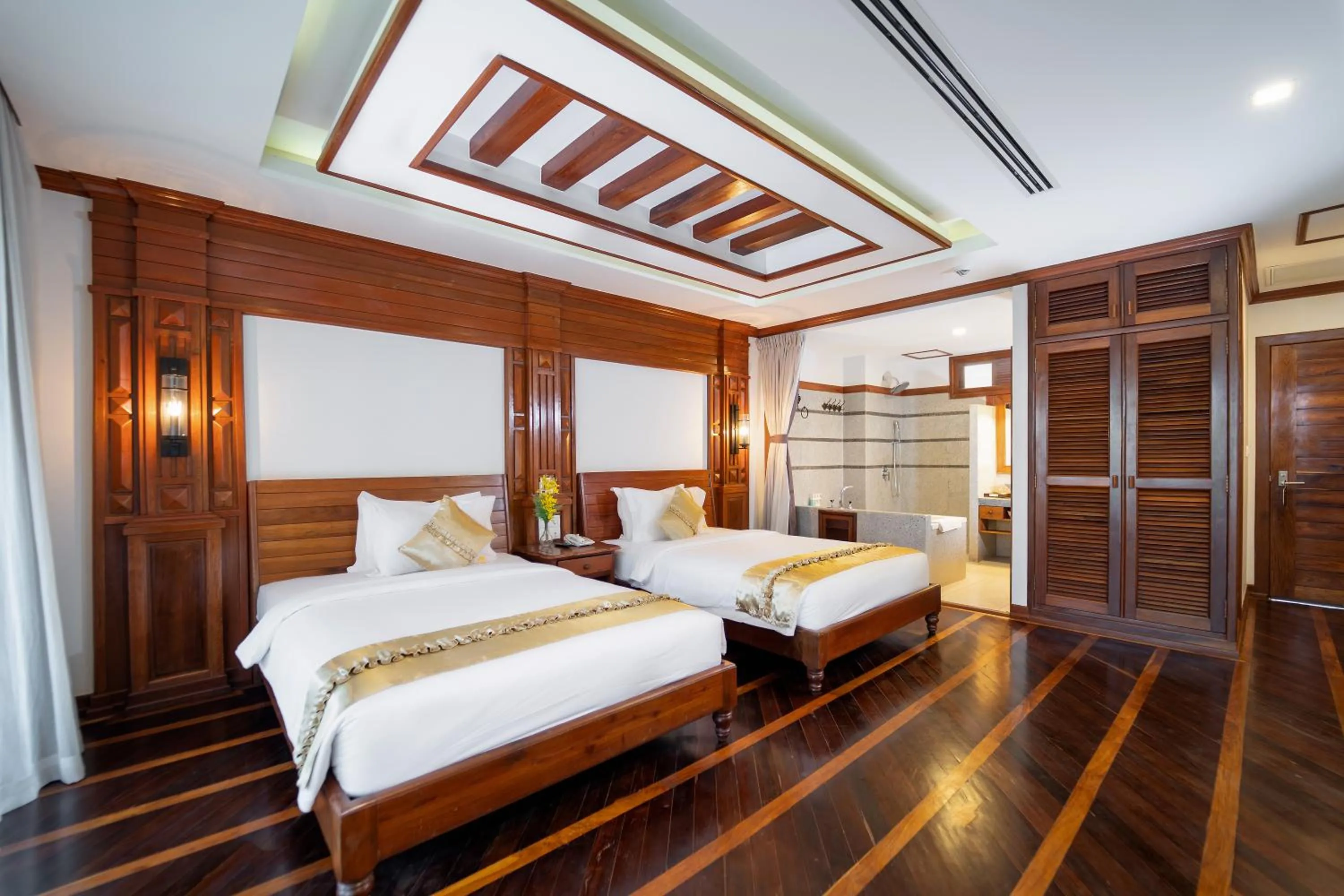 Photo of the whole room, Bed in The Night Hotel