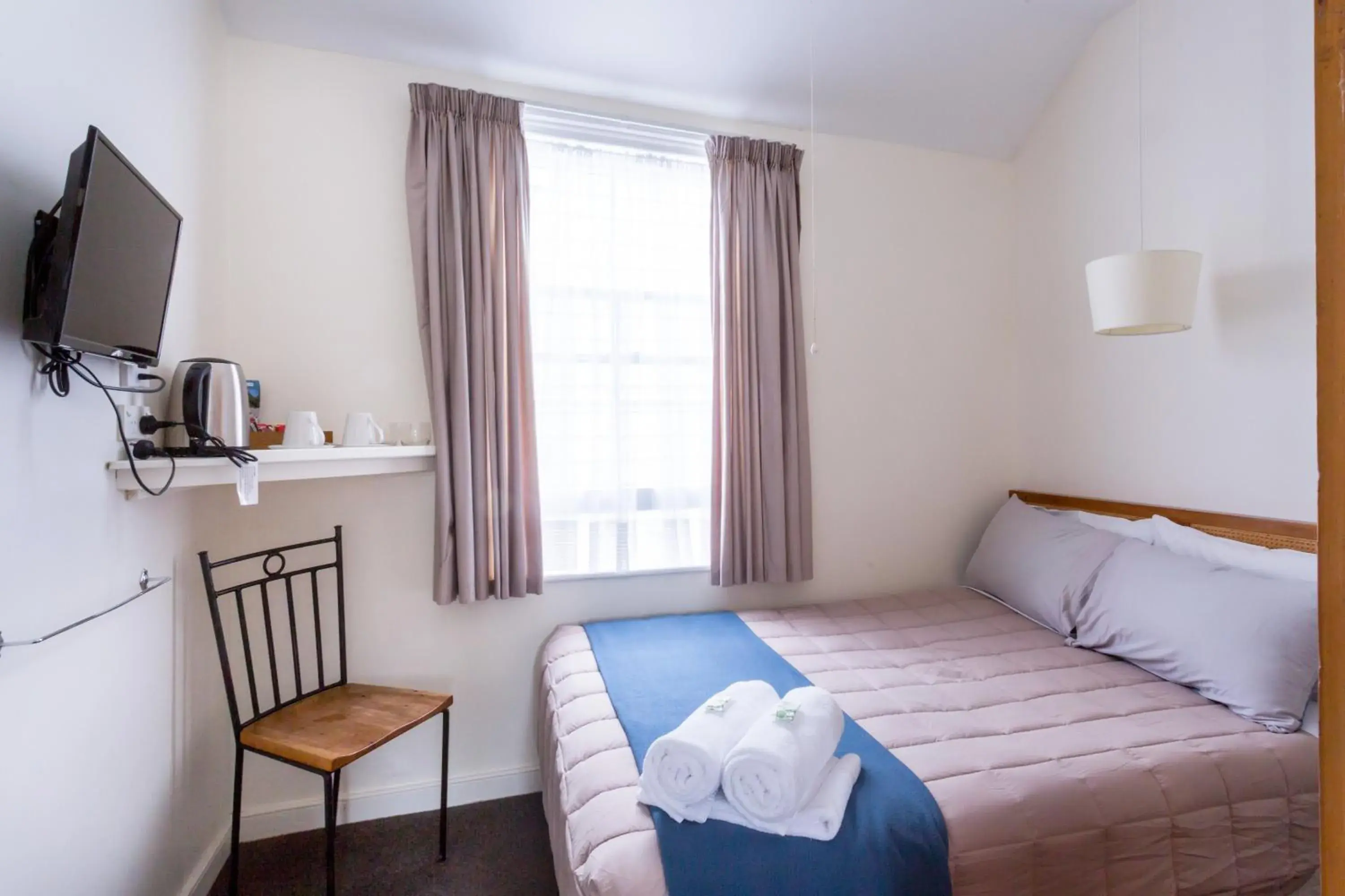 Budget Double Room in The Greytown Hotel Budget Double Room in The Greytown Hotel