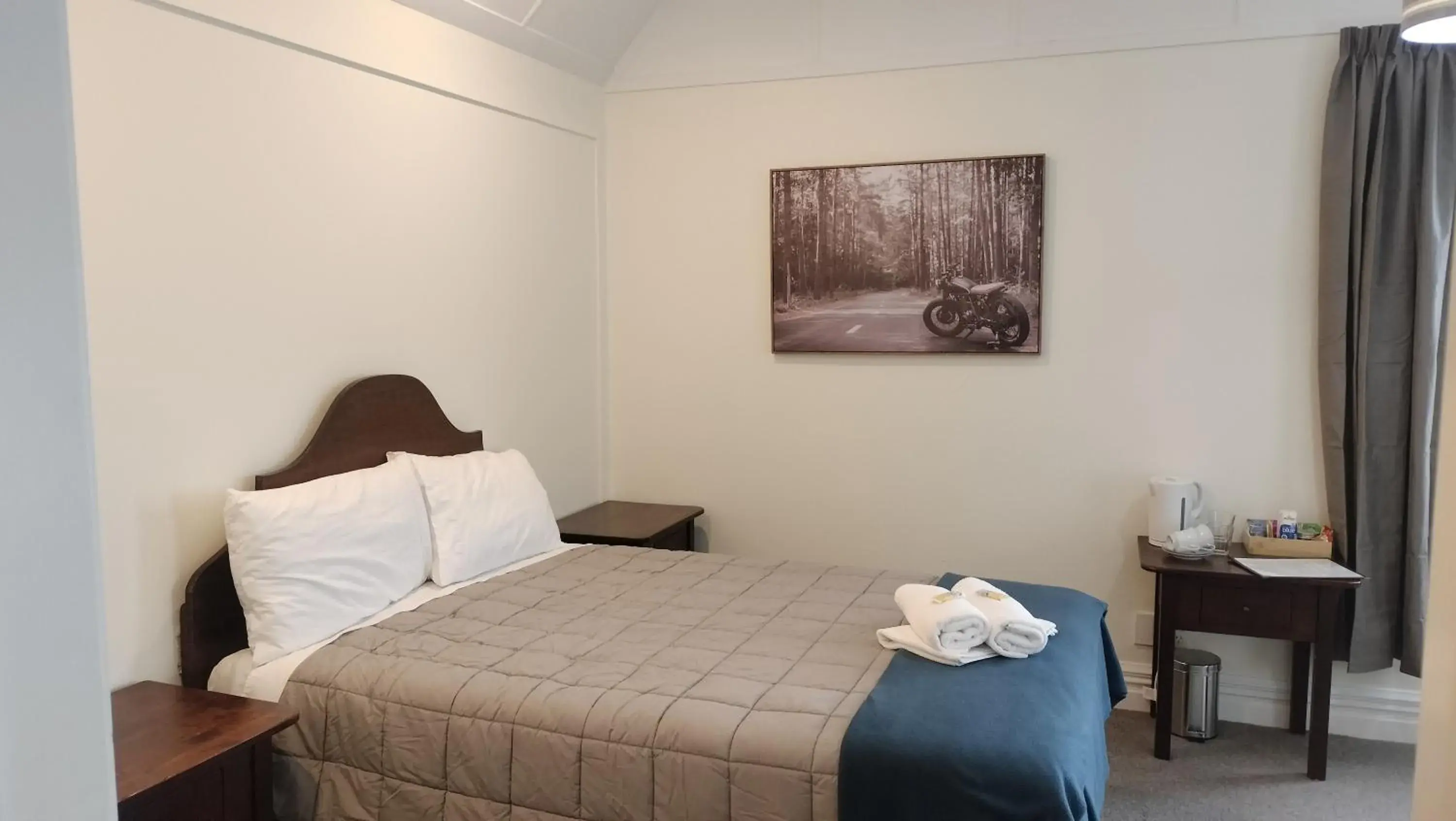 Standard Double or Twin Room with Balcony in The Greytown Hotel Standard Double or Twin Room with Balcony in The Greytown Hotel