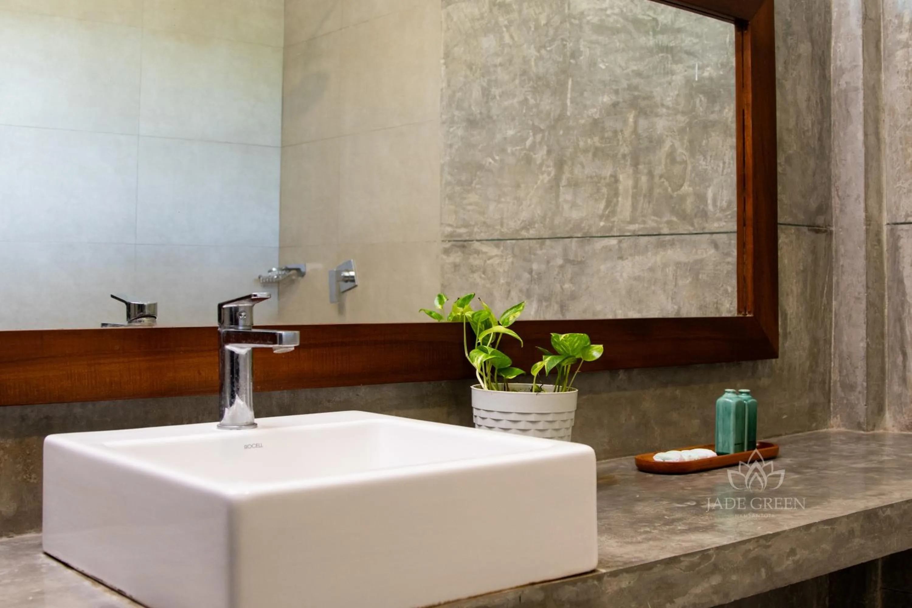 Bathroom in Jade Green Hotel Hambantota