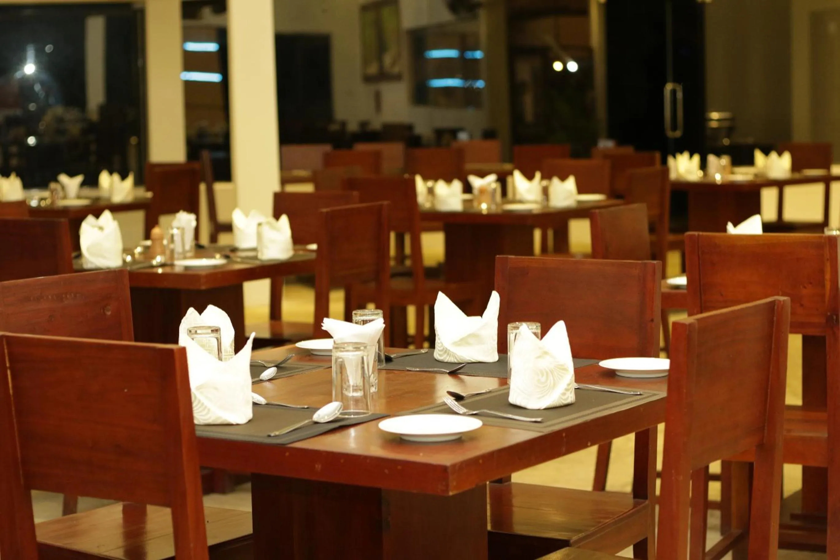 Restaurant/places to eat in Jade Green Hotel Hambantota