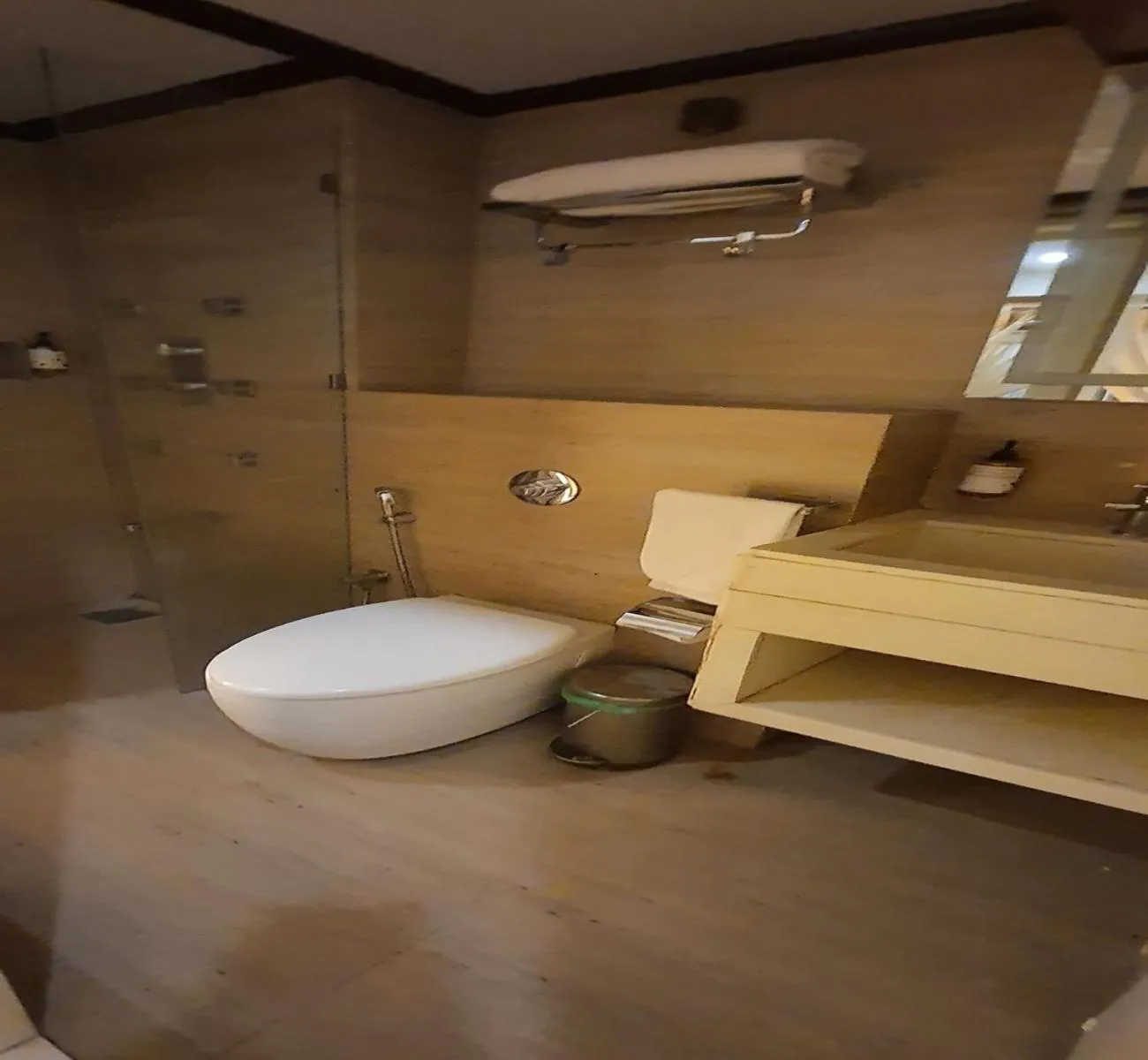 Bathroom in Hotel Metropolis