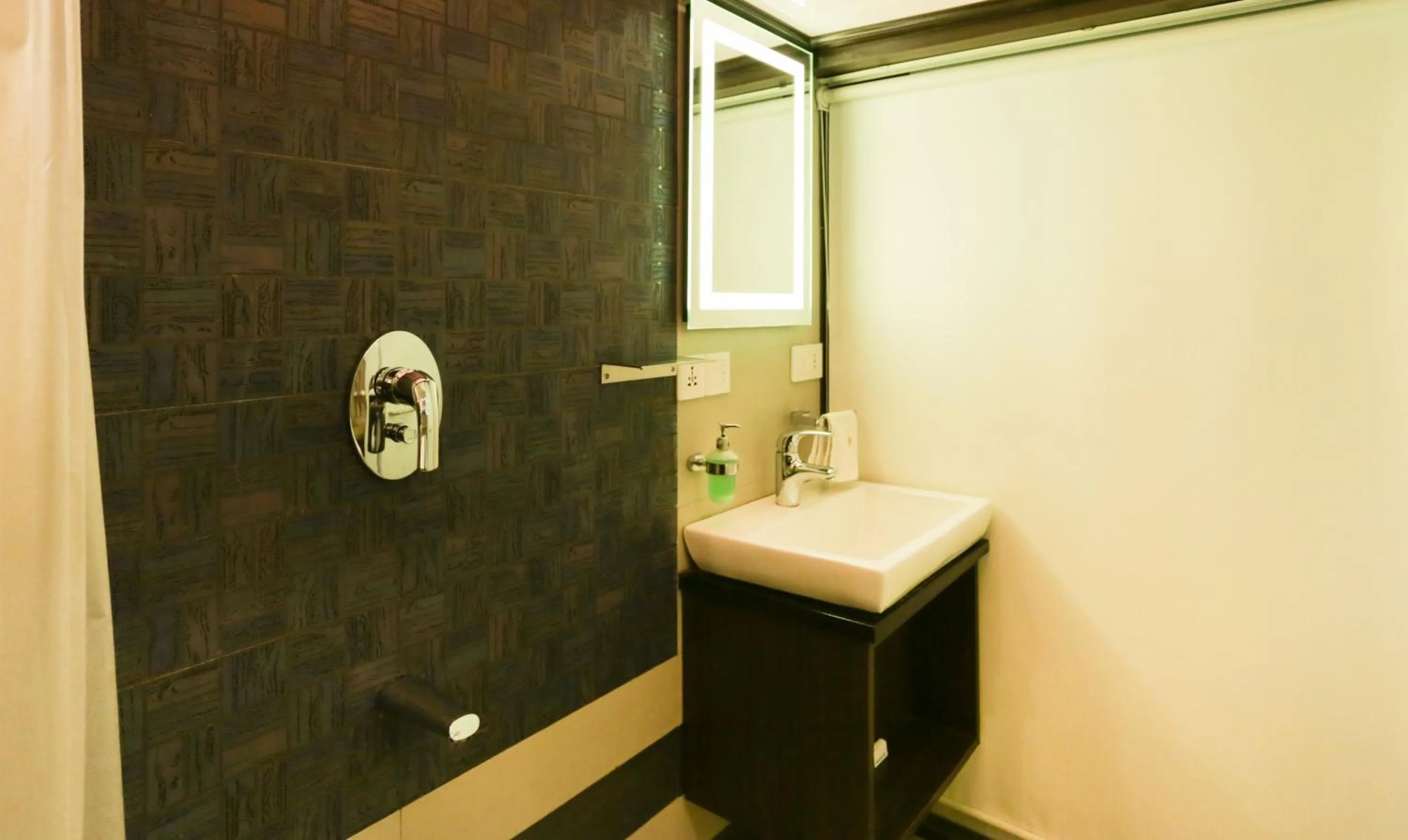 Bathroom in Hotel Metropolis