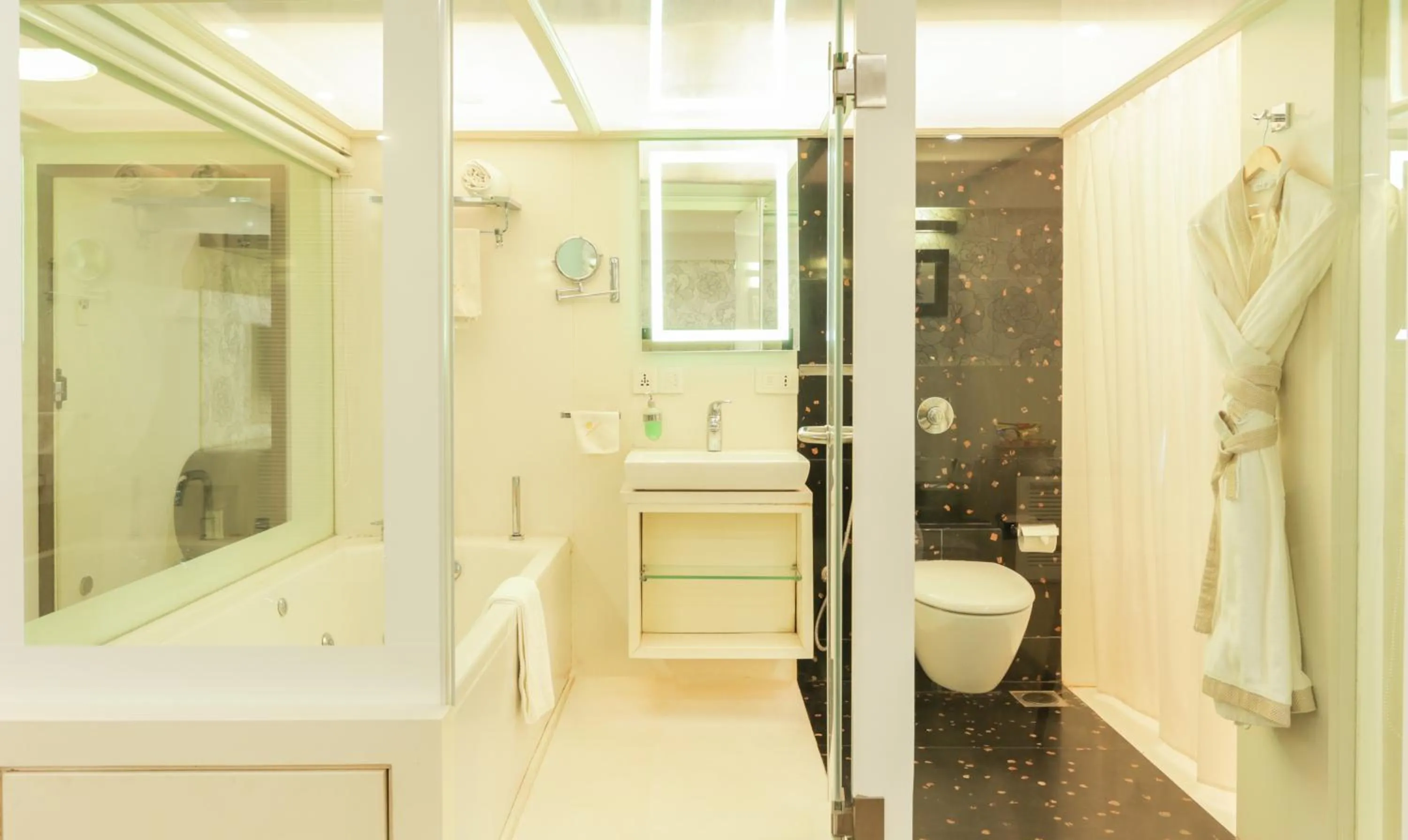 Bathroom in Hotel Metropolis