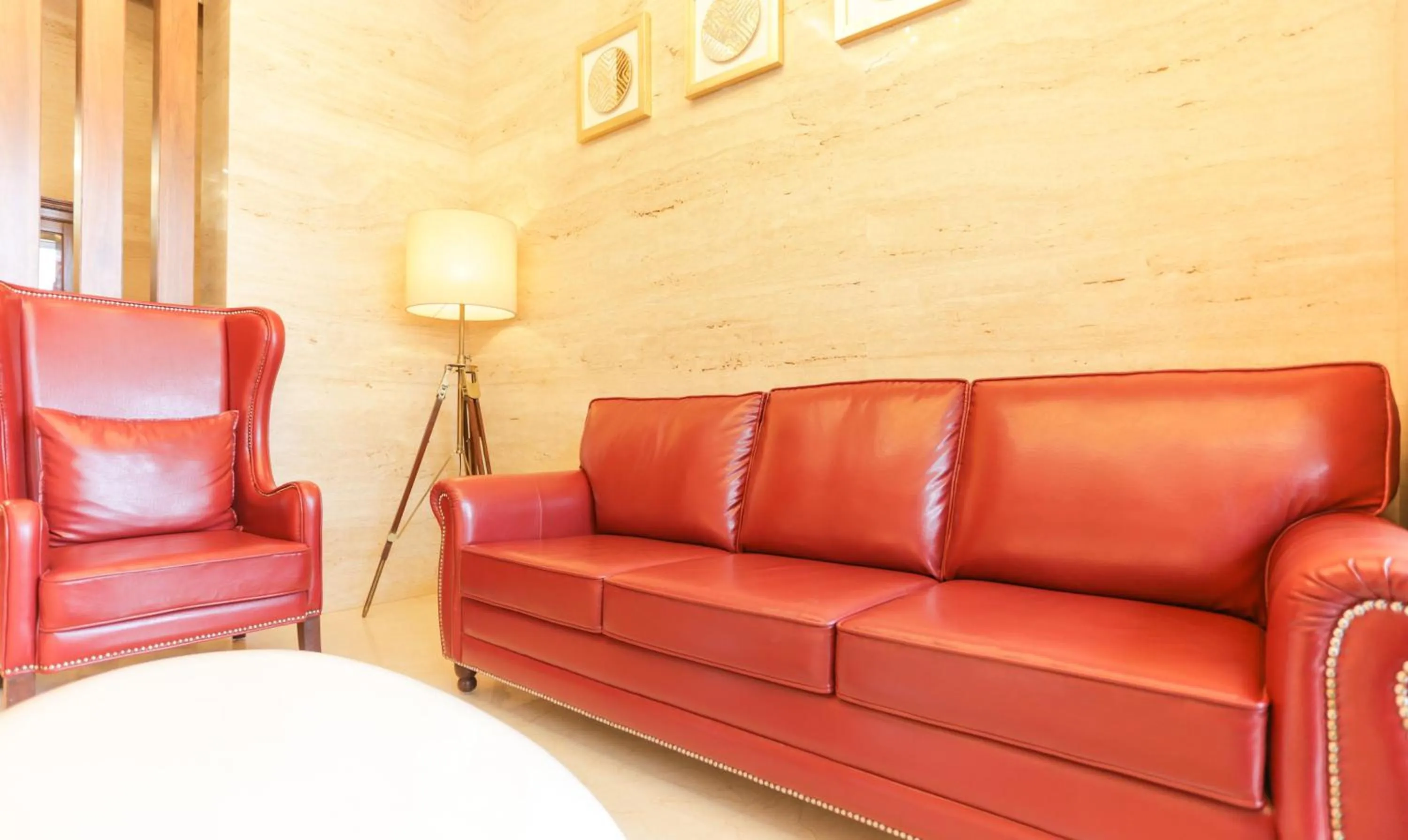 Seating area in Hotel Metropolis