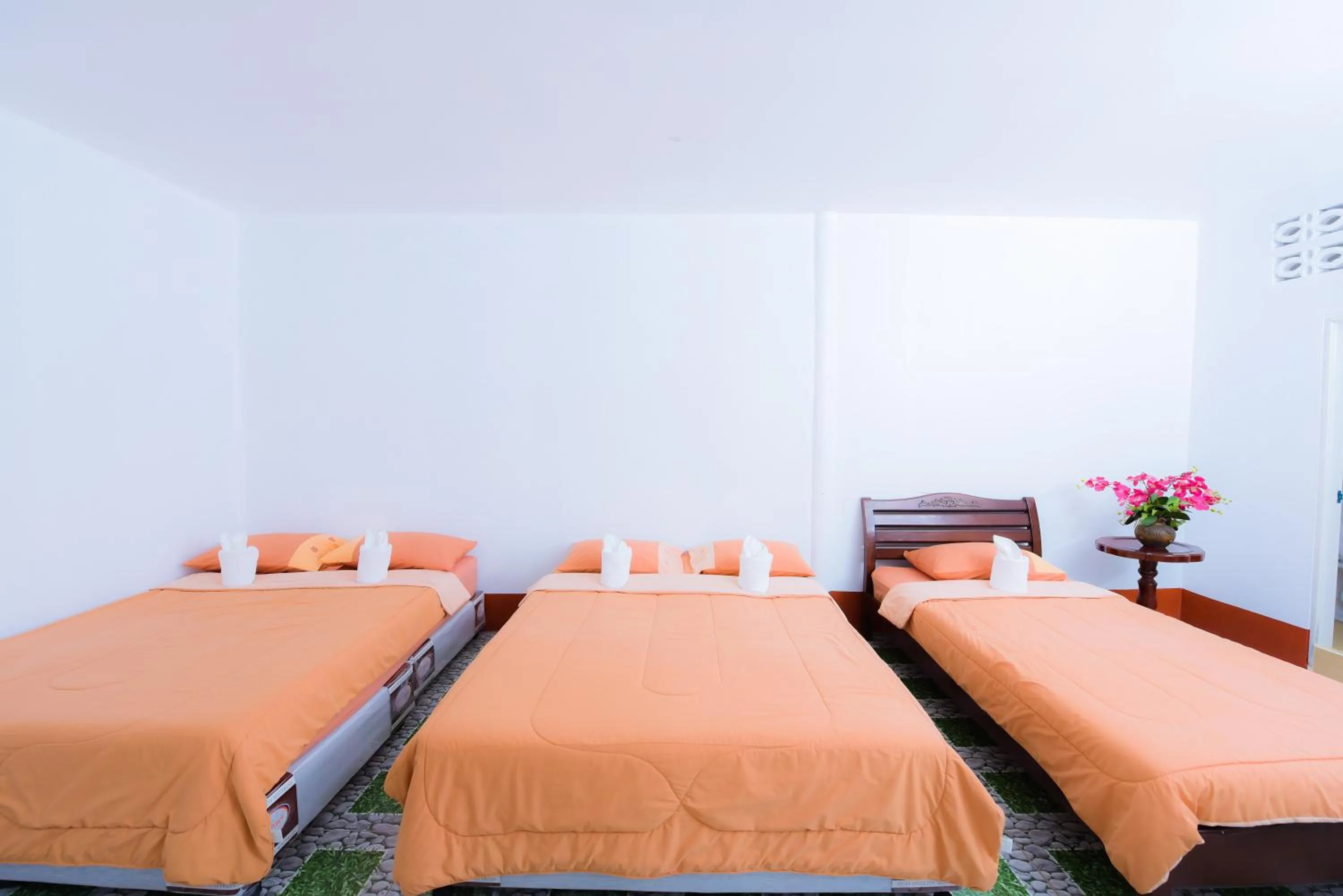 Bedroom, Bed in Nadpob Mansion