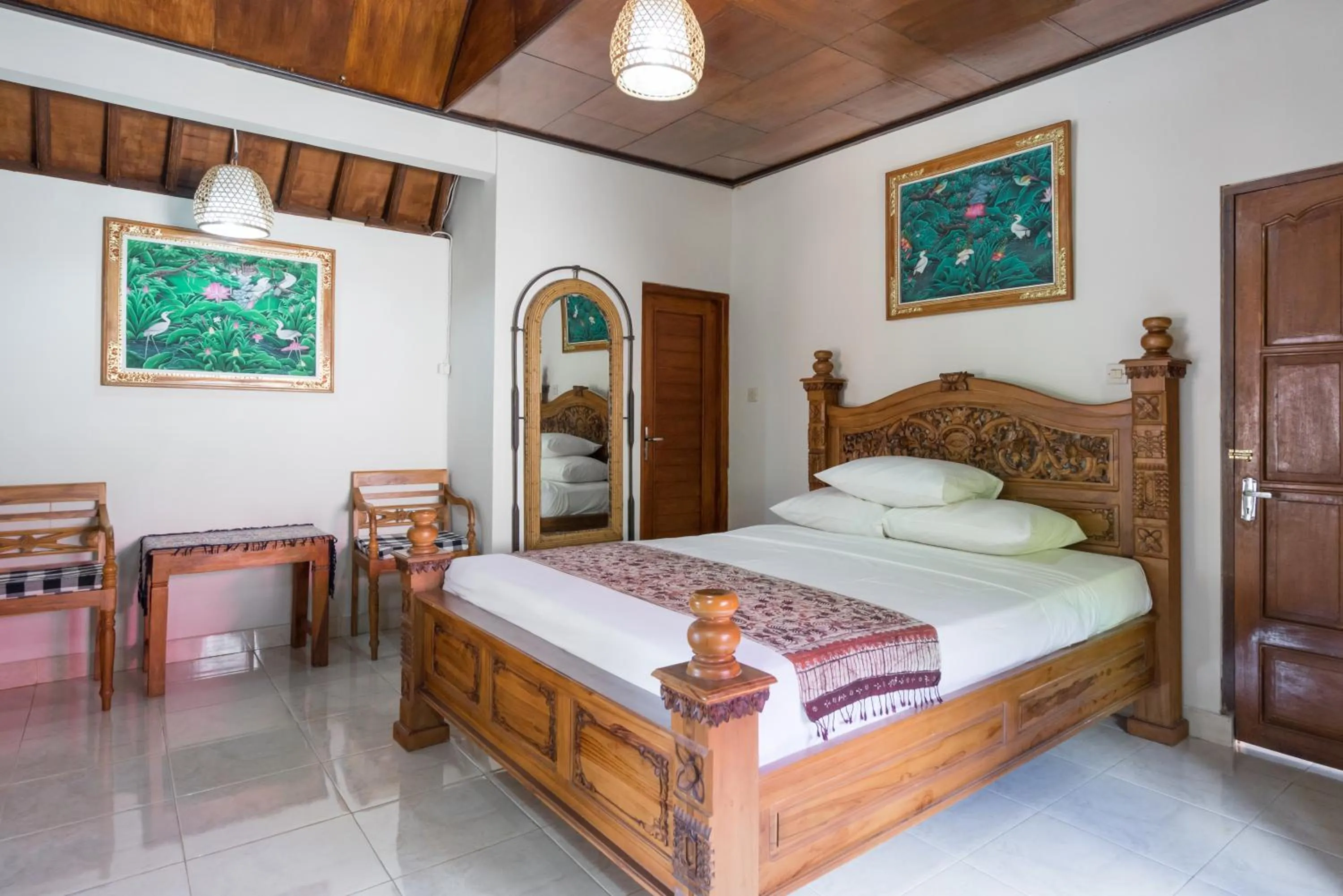 Bedroom, Bed in Nuaja Balinese Guest House