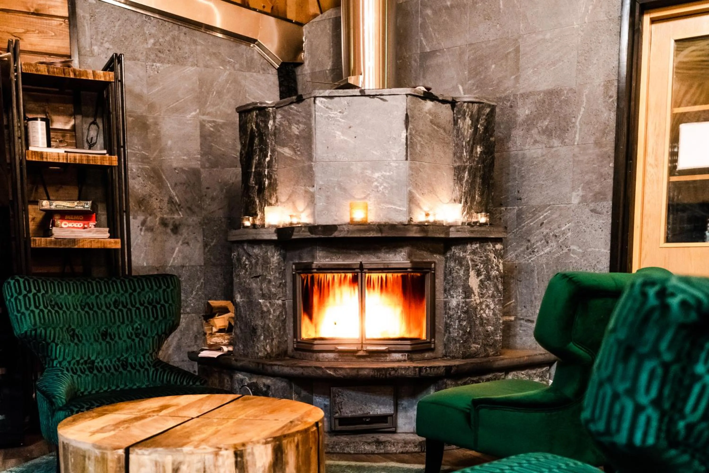 Lounge or bar in Northern Lights Village Saariselkä