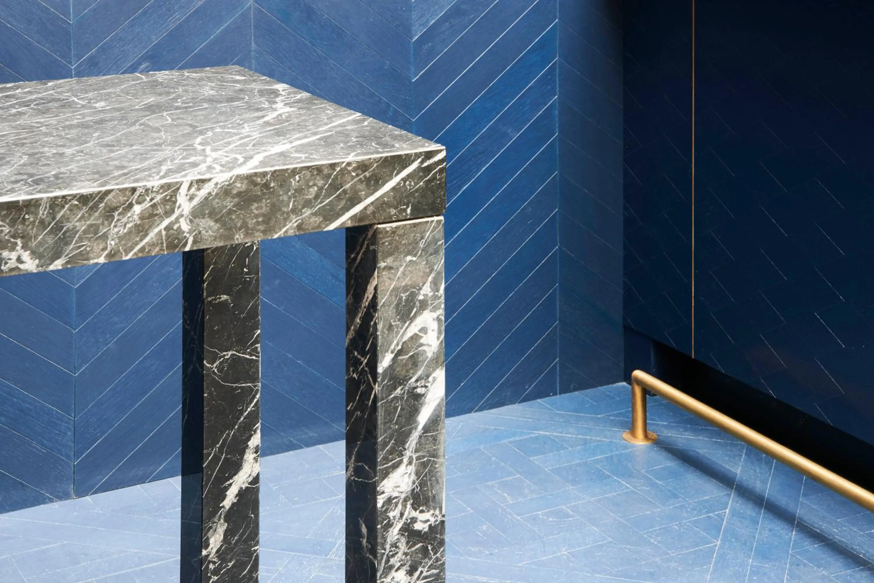 Decorative detail in Perpetual Elysée Montaigne