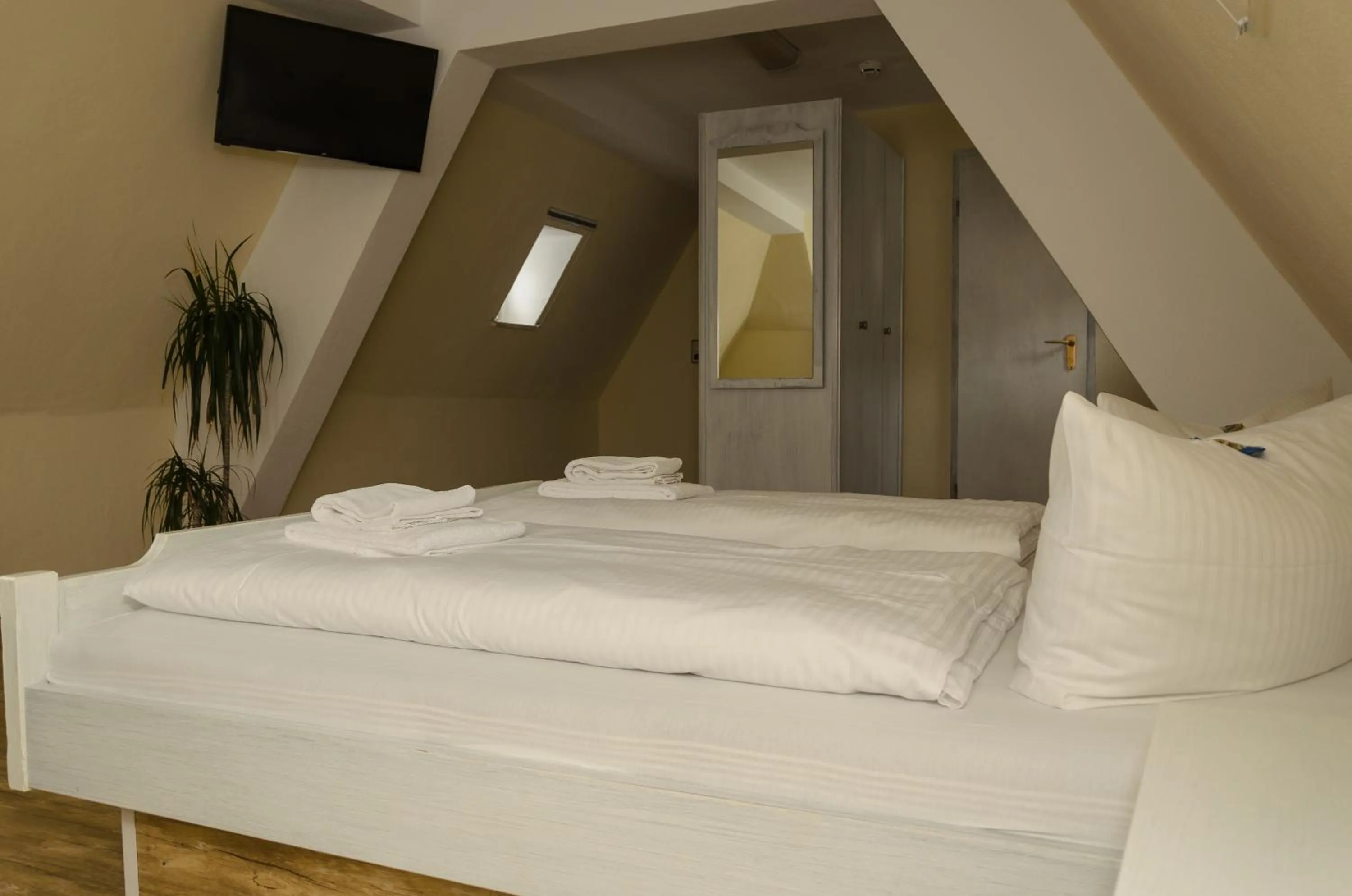 Bed in Hotel Rheingraf