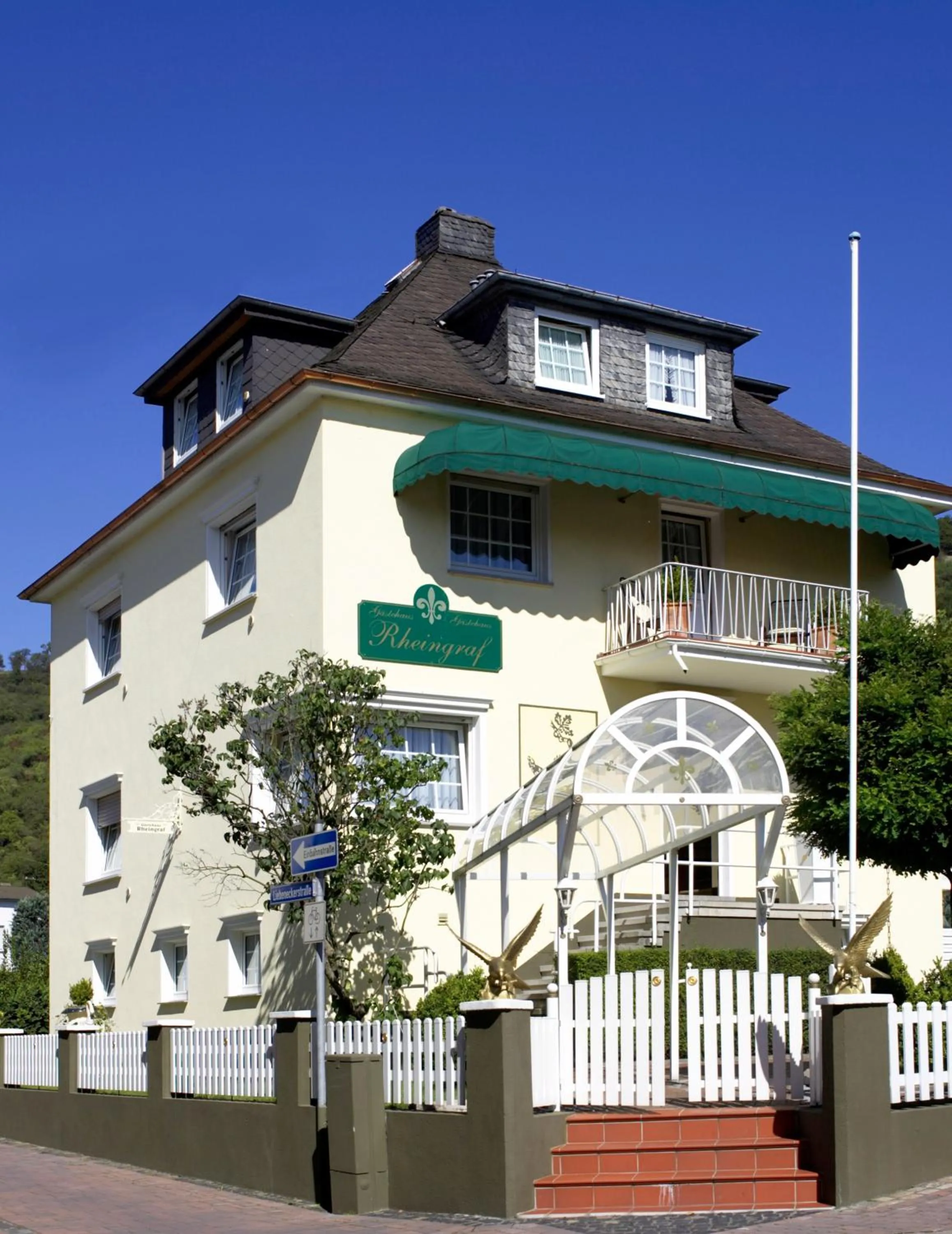 Property building in Hotel Rheingraf