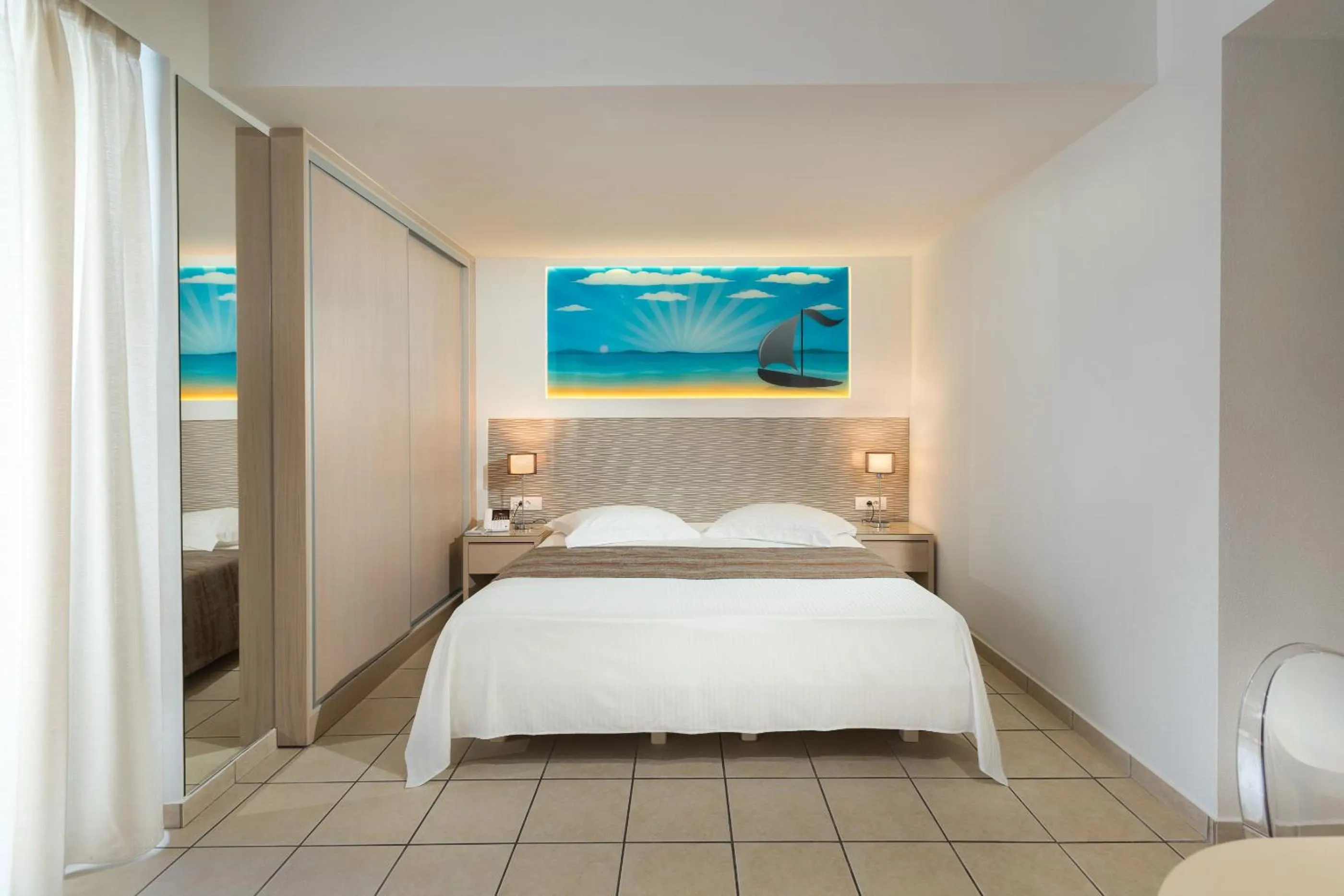 Bed in Alexandra Hotel&Apartments