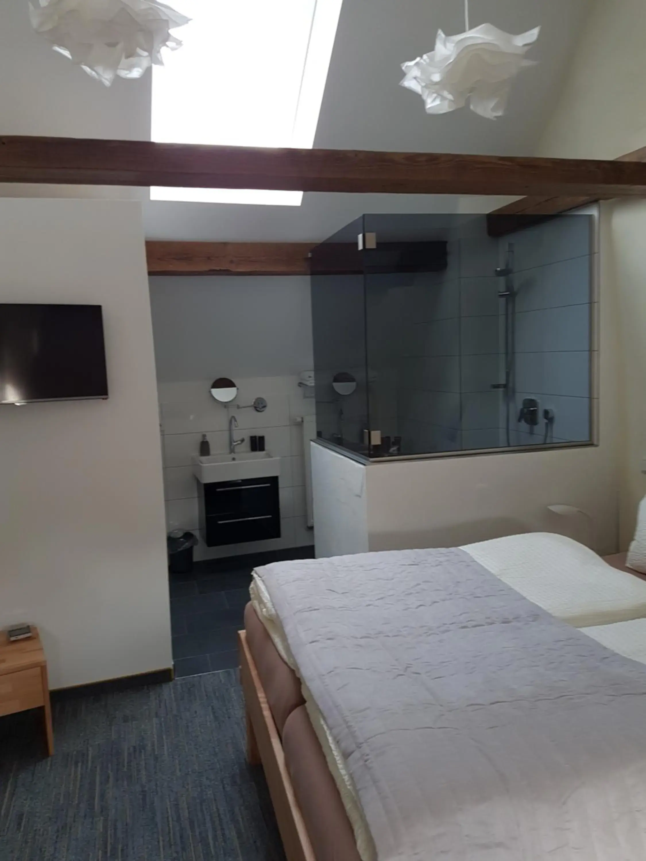 Double Room in Alter Winzerhof Weisenheim am Berg e.K. Double Room in Alter Winzerhof Weisenheim am Berg e.K.