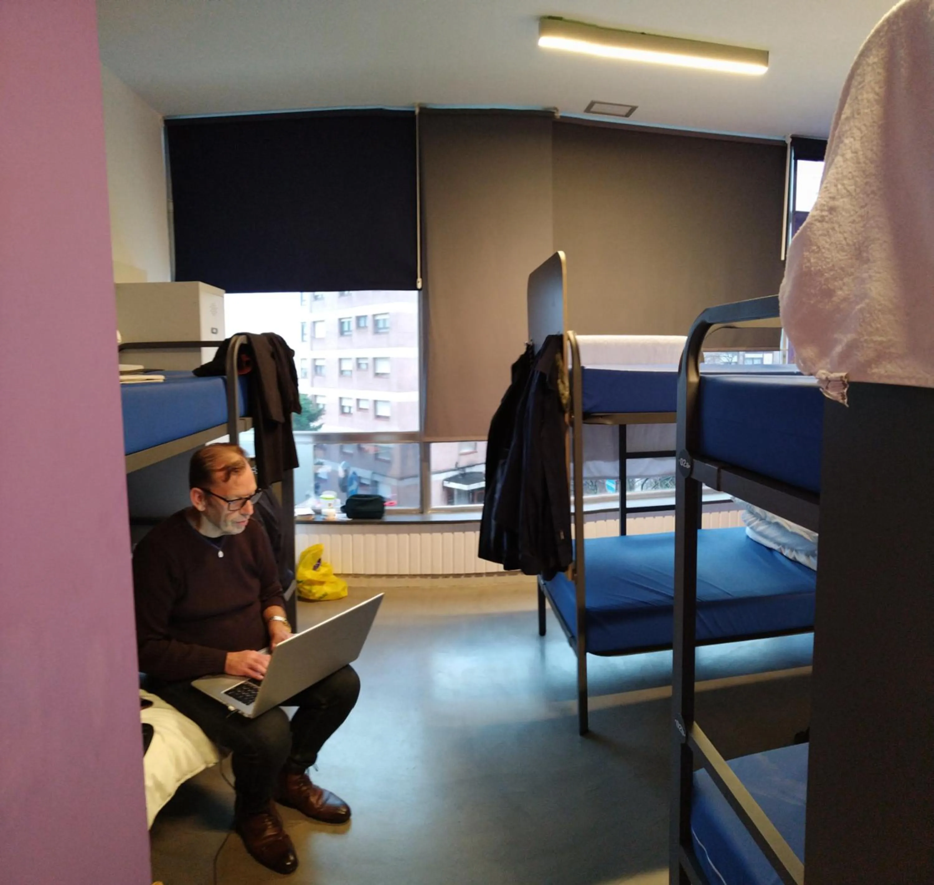 Photo of the whole room, Bed in All Iron Hostel