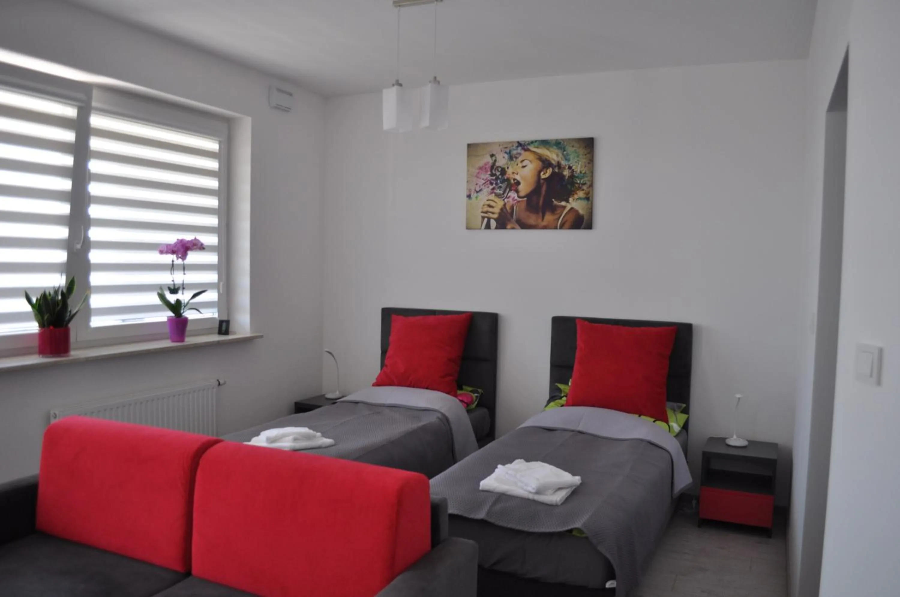 Property building, Bed in Pop Art Apartments