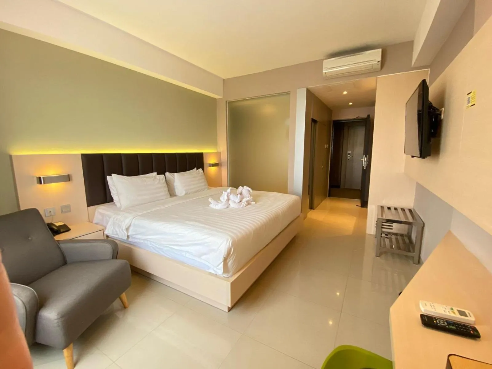 Bedroom, Bed in Classie Hotel