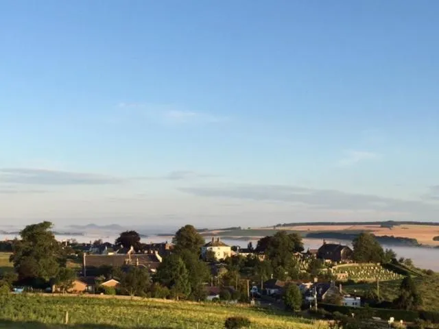 Neighbourhood in Templehall Hotel