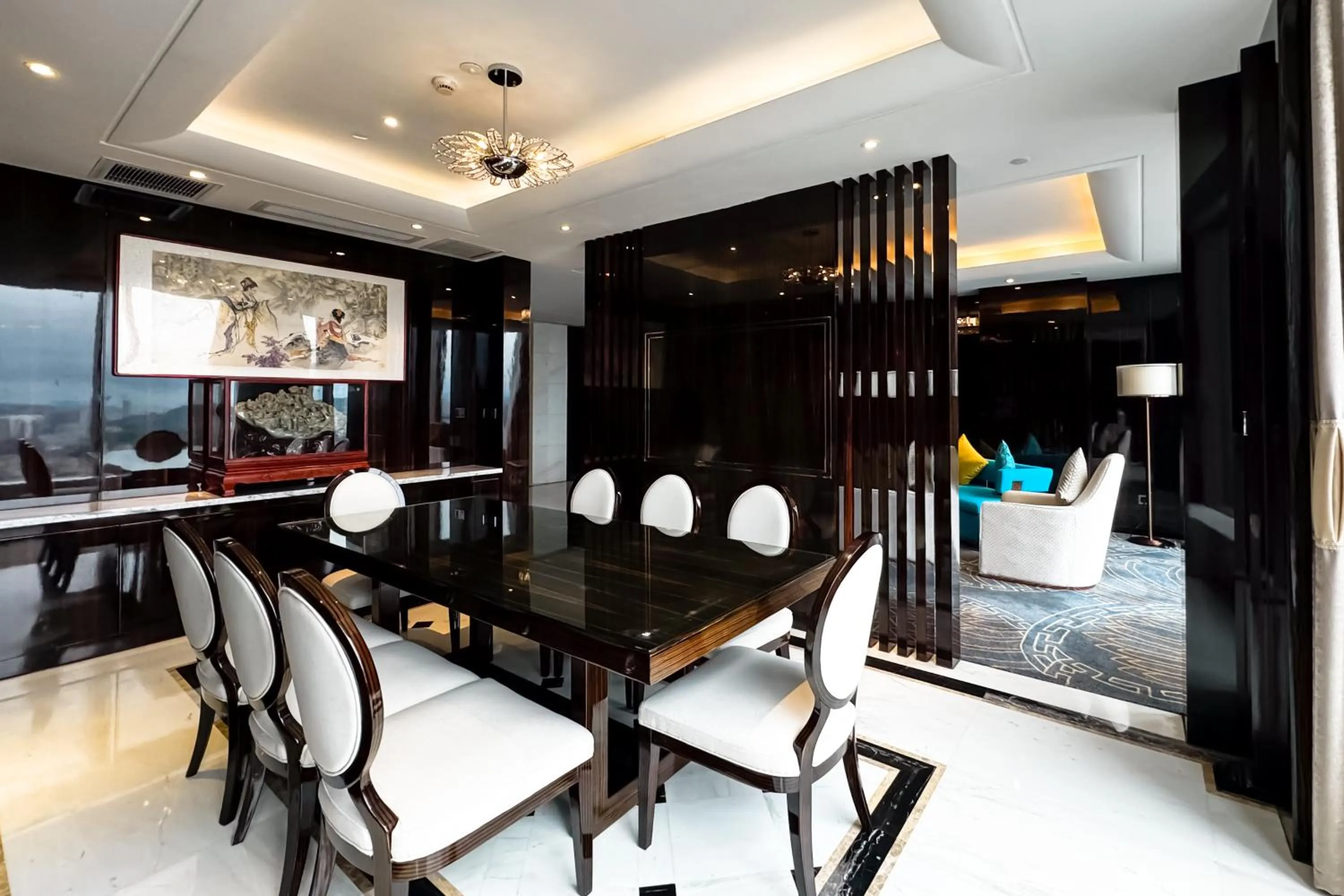 Dining area in Sofitel Guiyang Hunter