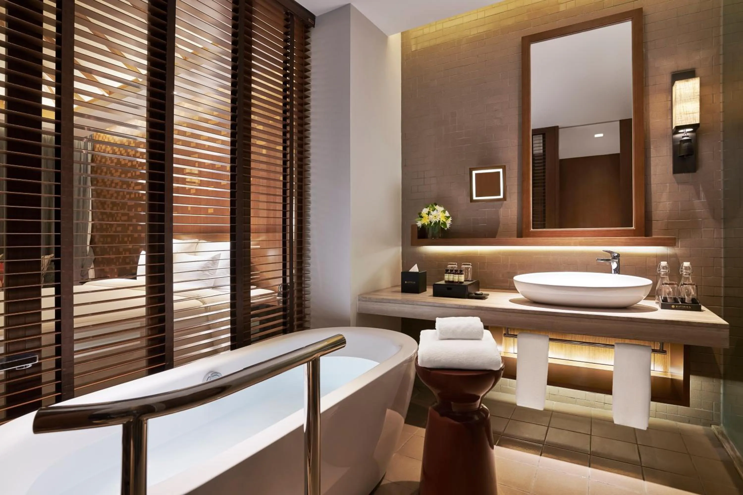 Toilet, Bed in Pullman Luang Prabang