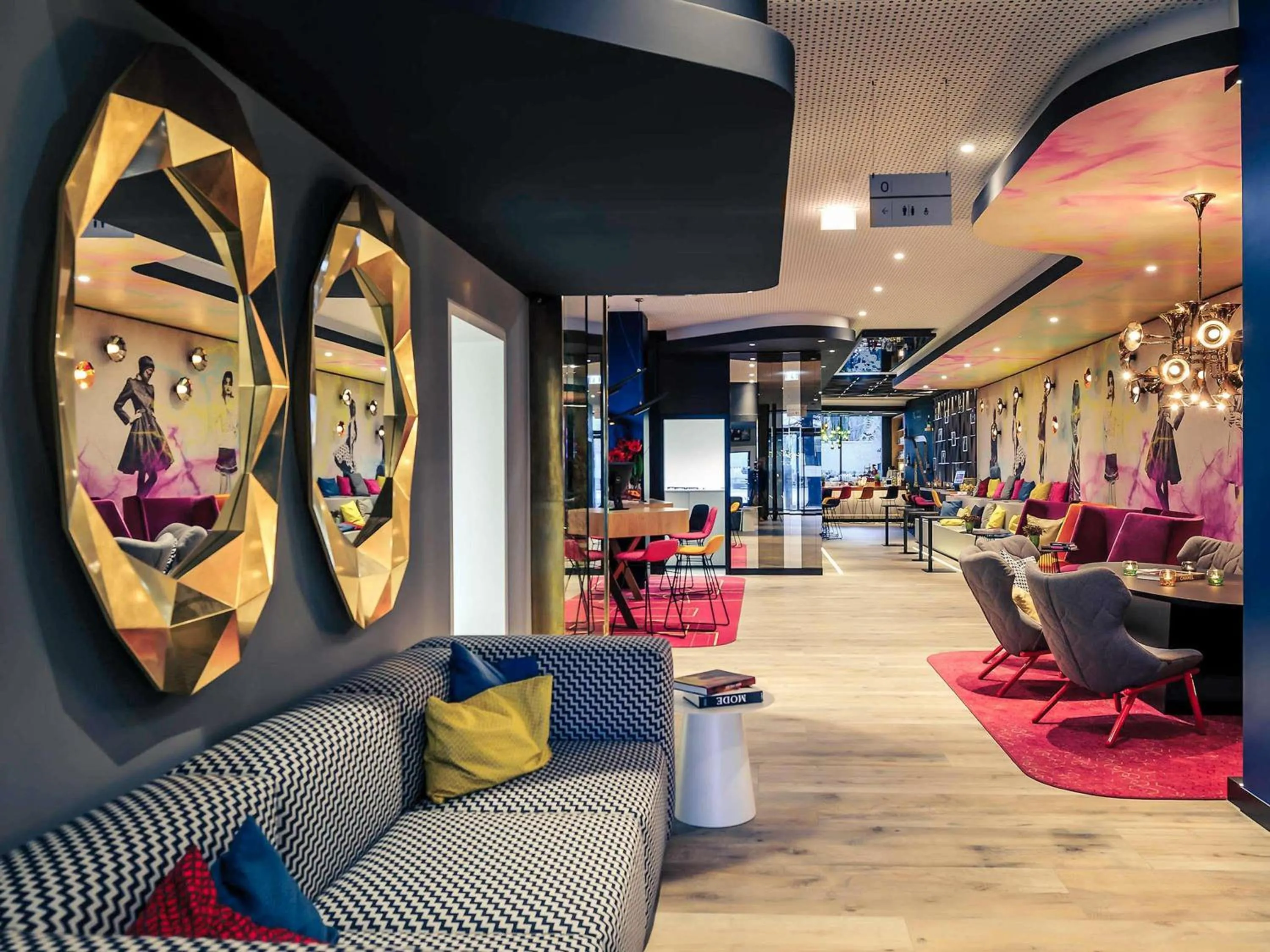 Property building in MERCURE Hotel Berlin Wittenbergplatz