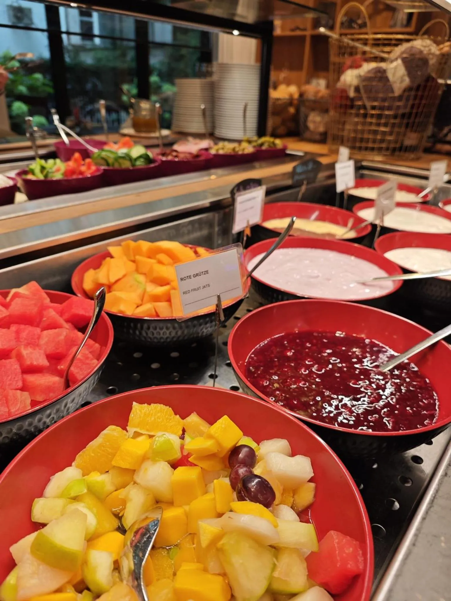 Breakfast in MERCURE Hotel Berlin Wittenbergplatz