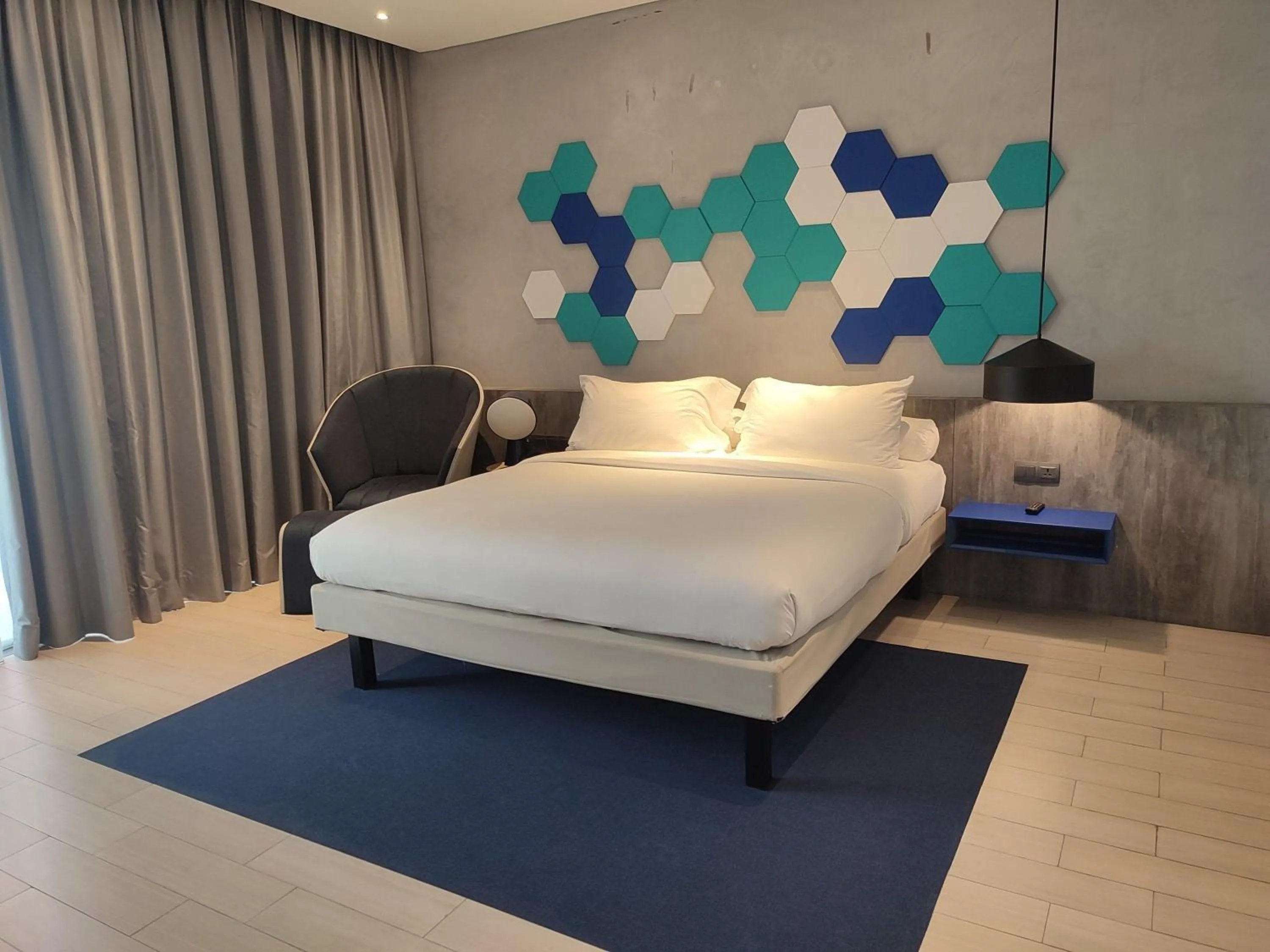 Bedroom, Bed in ibis Styles Batam Nagoya