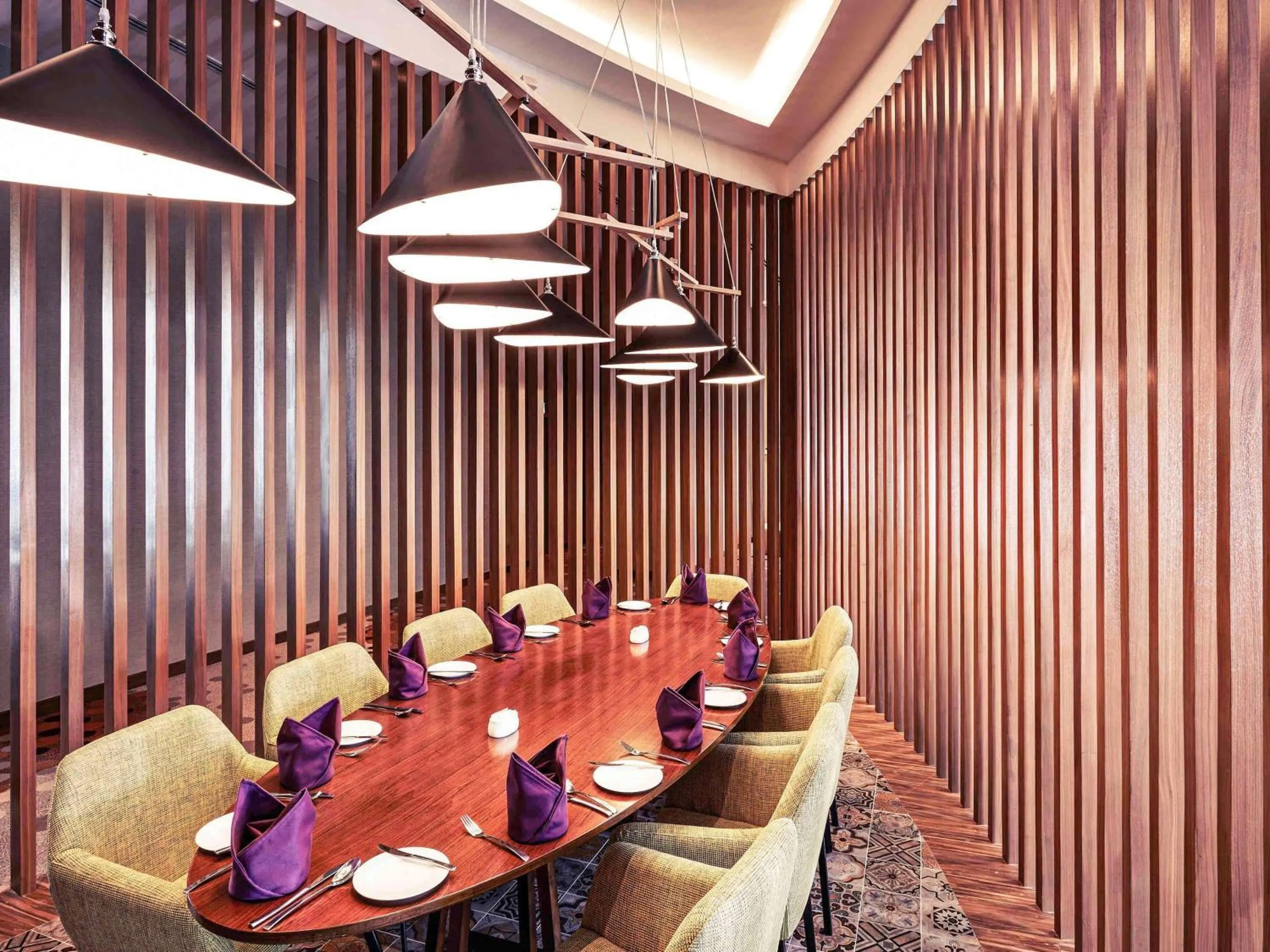 Restaurant/places to eat in Mercure Kuala Lumpur Shaw Parade