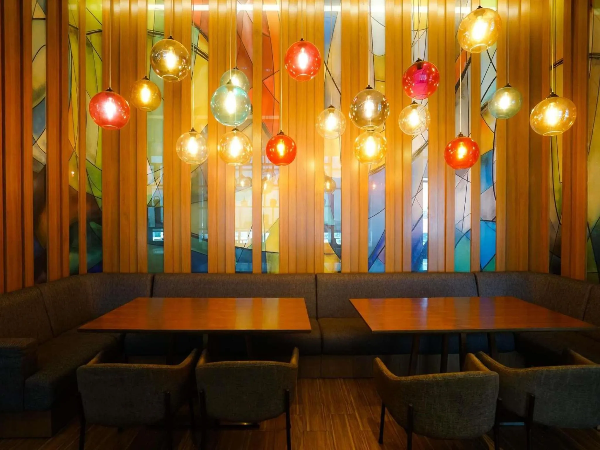 Restaurant/places to eat in Mercure Kuala Lumpur Shaw Parade