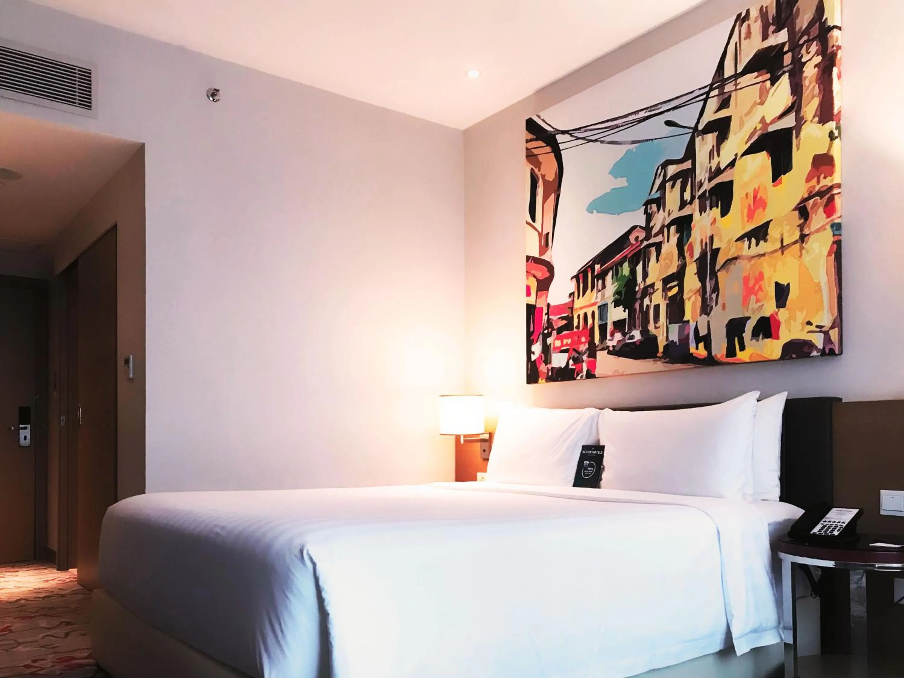 Bed in Mercure Kuala Lumpur Shaw Parade