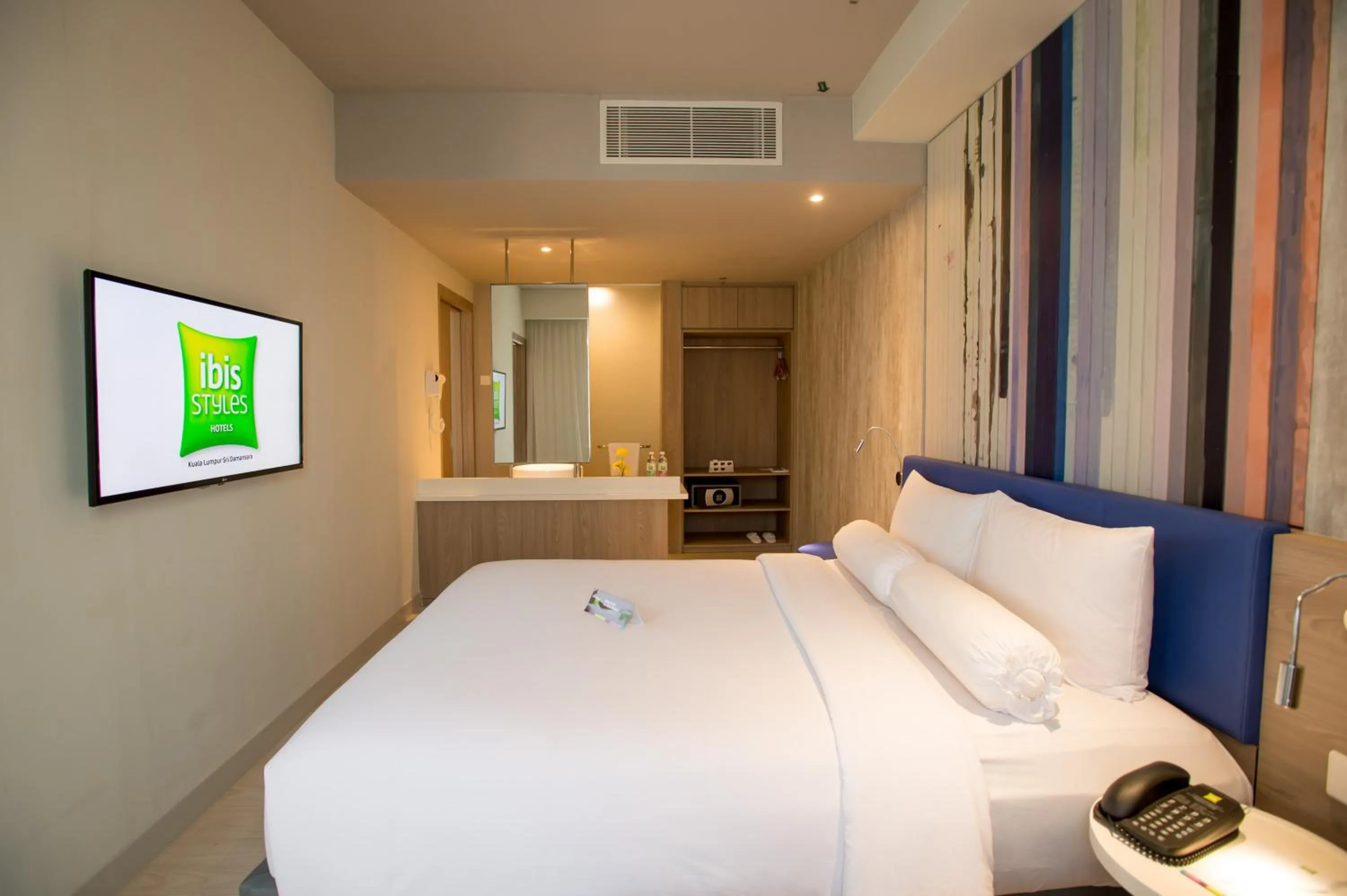 Bedroom, Bed in ibis Styles Kuala Lumpur Sri Damansara