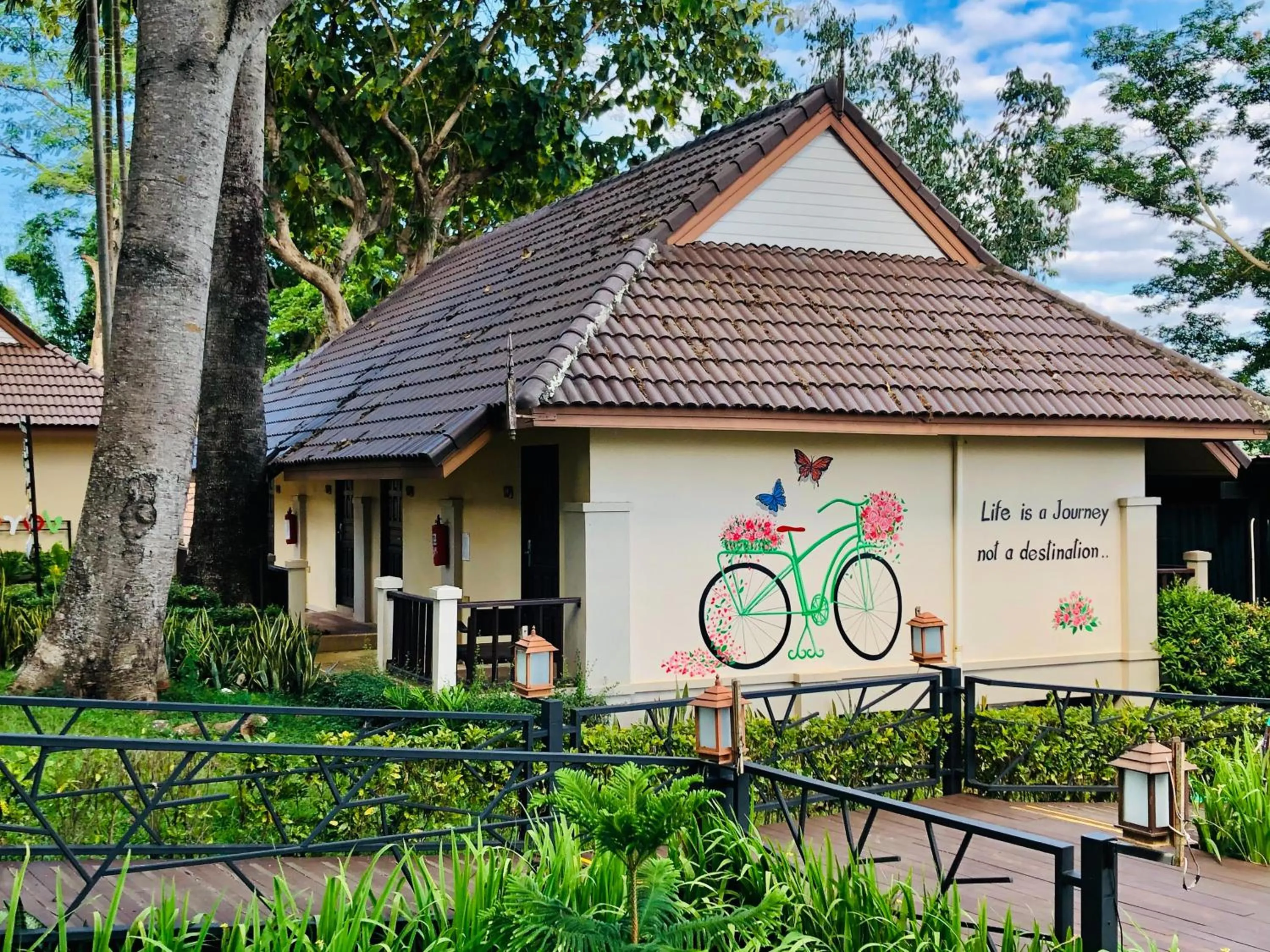 Chiangkhong Teak Garden Riverfront Onsen Hotel- SHA Extra Plus