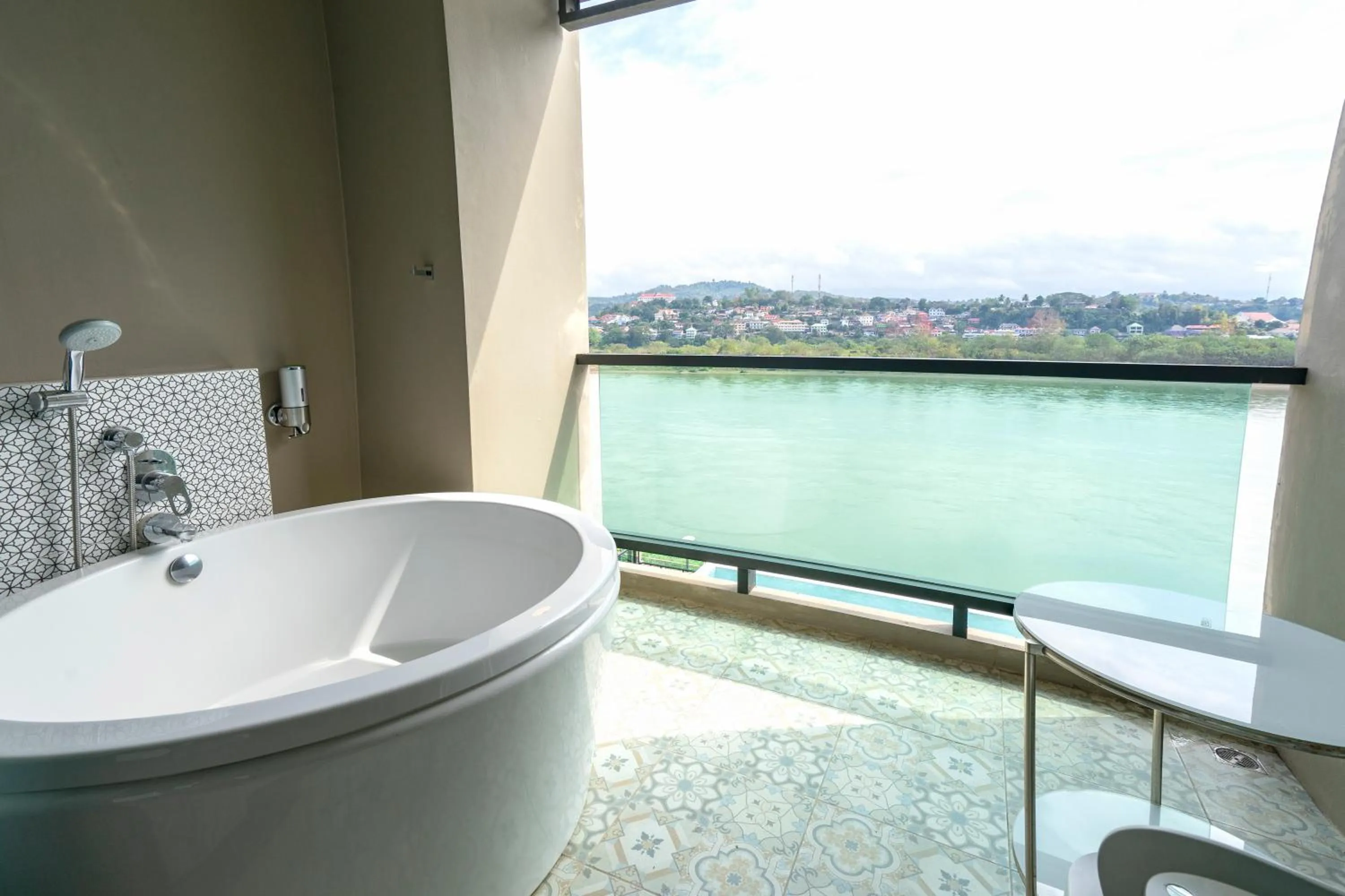 Bath in Chiangkhong Teak Garden Riverfront Onsen Hotel- SHA Extra Plus