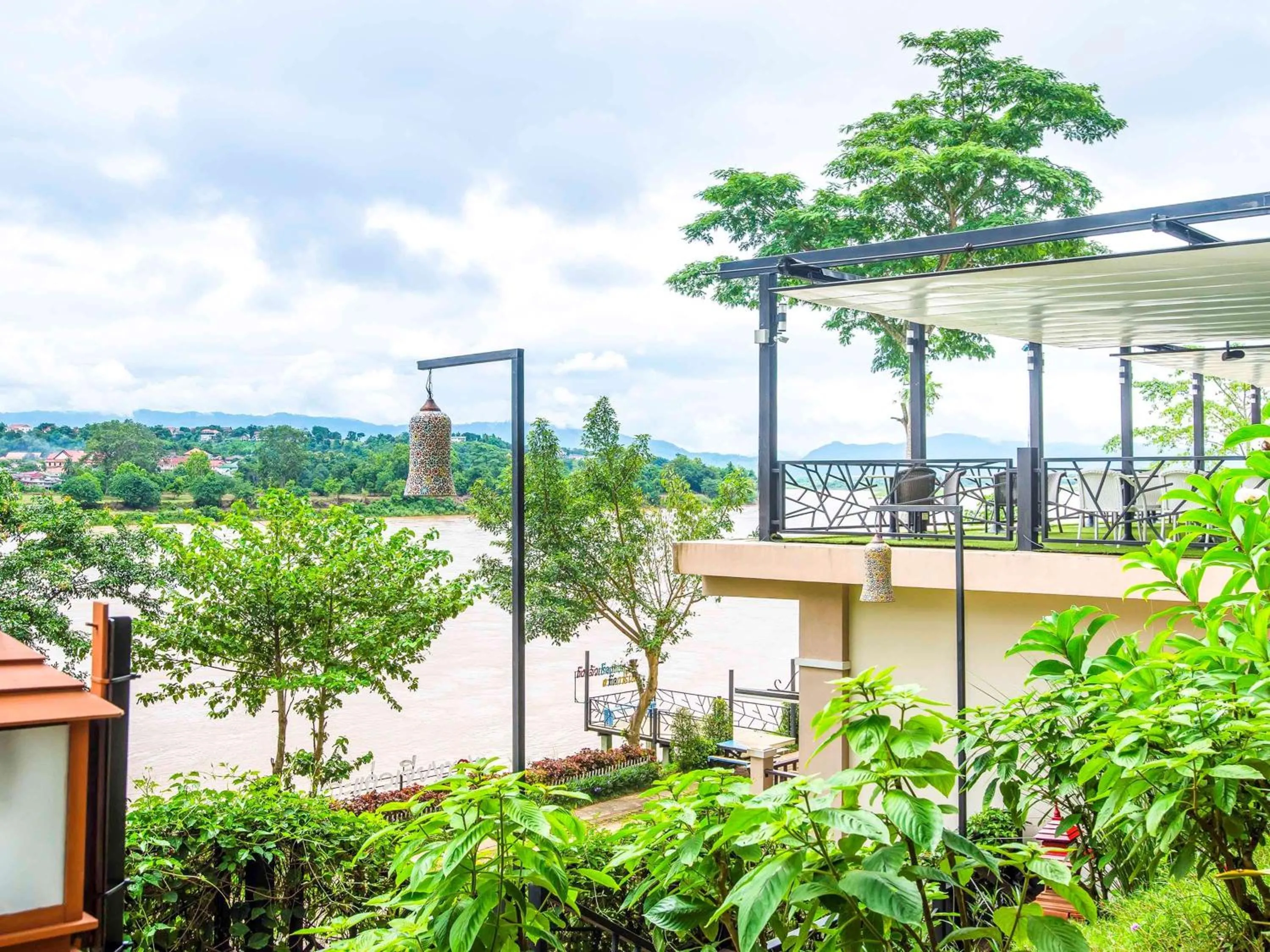 Property building in Chiangkhong Teak Garden Riverfront Onsen Hotel- SHA Extra Plus