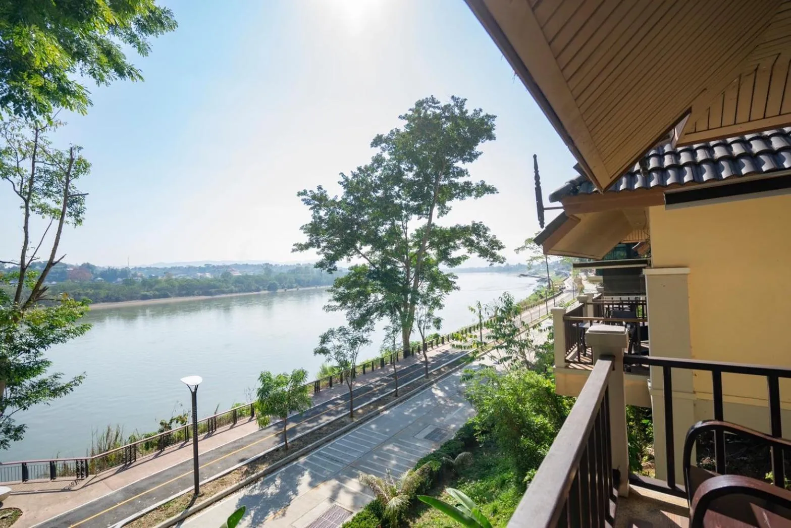 Chiangkhong Teak Garden Riverfront Onsen Hotel- SHA Extra Plus