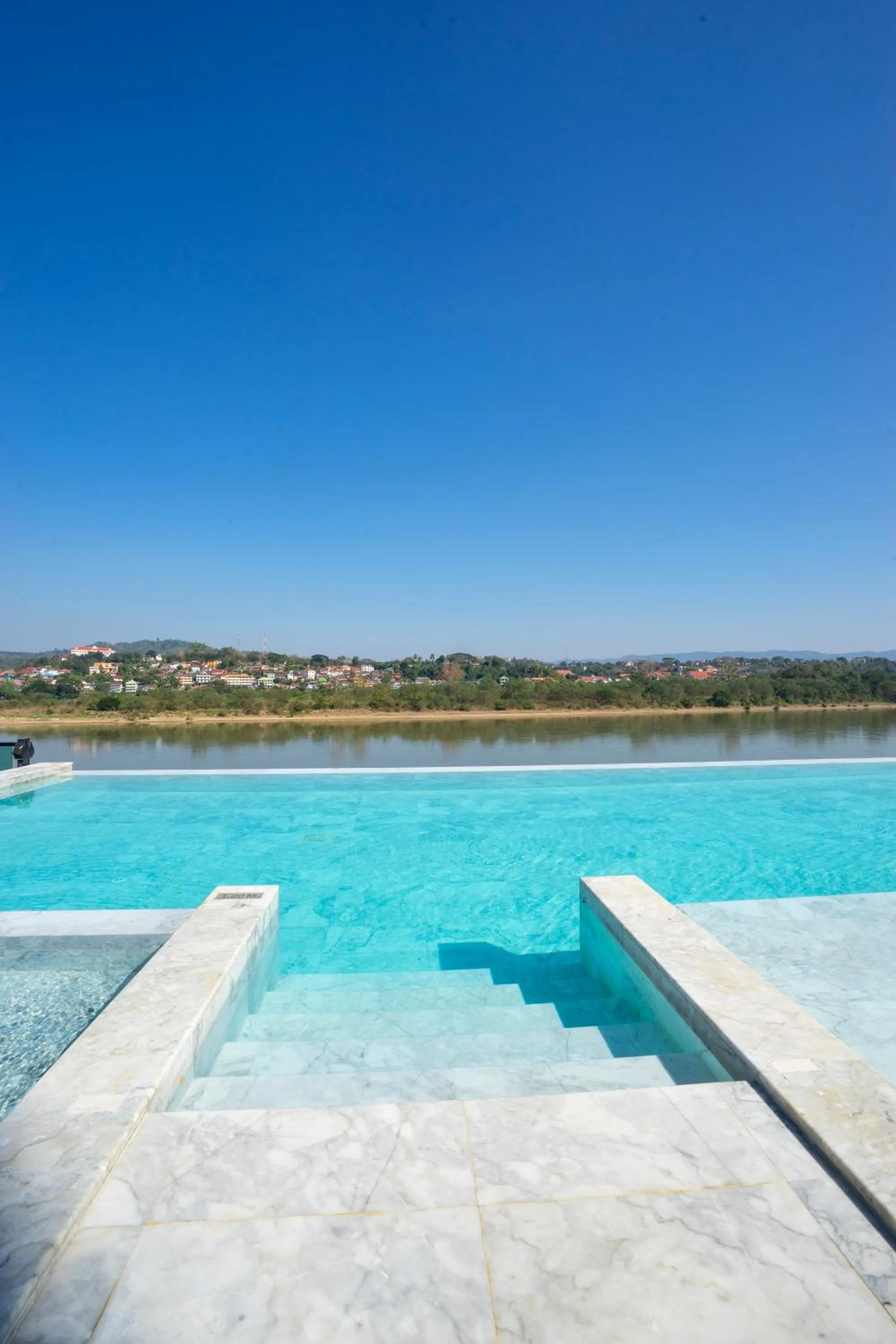 Chiangkhong Teak Garden Riverfront Onsen Hotel- SHA Extra Plus