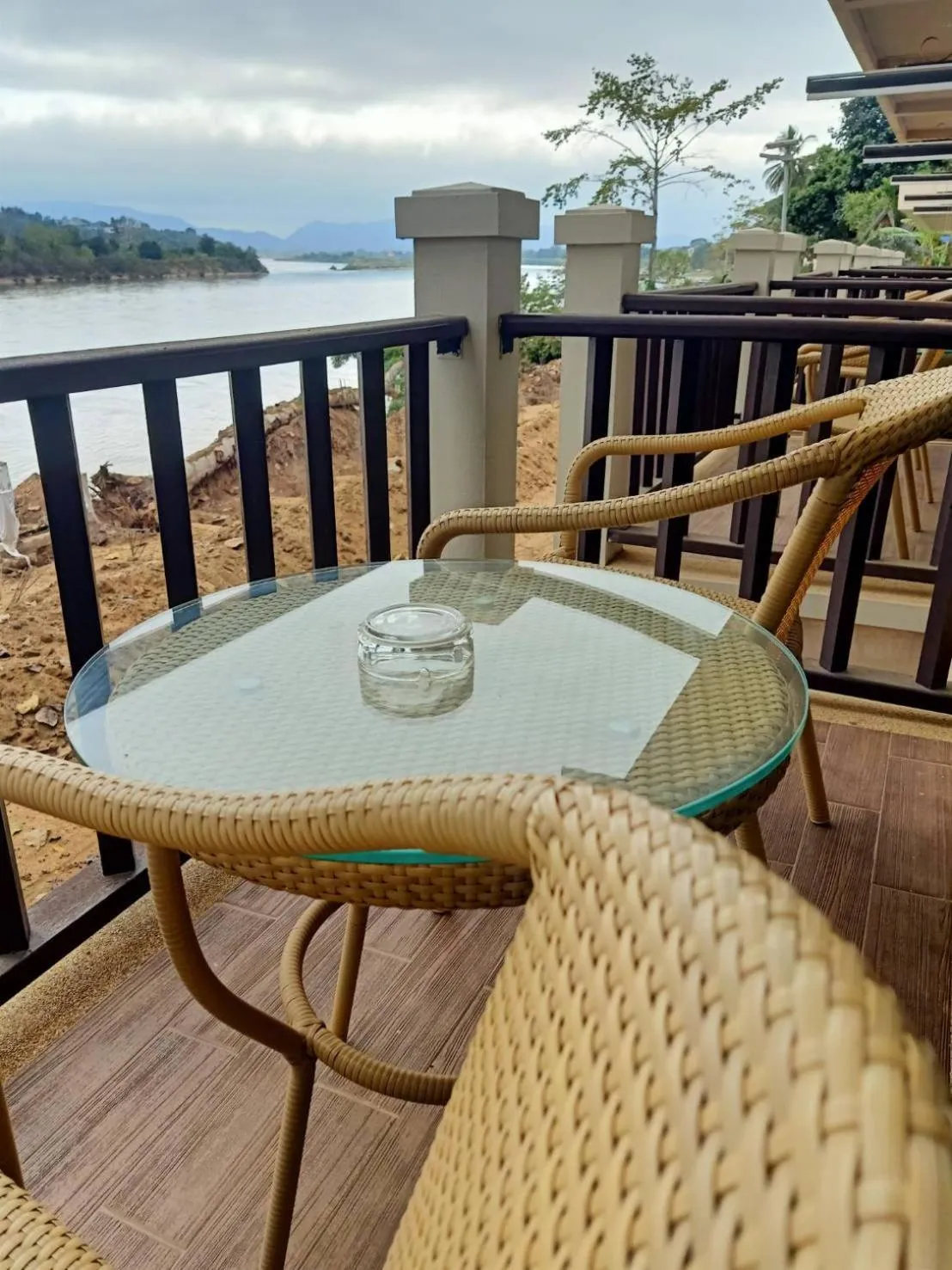 Chiangkhong Teak Garden Riverfront Onsen Hotel- SHA Extra Plus