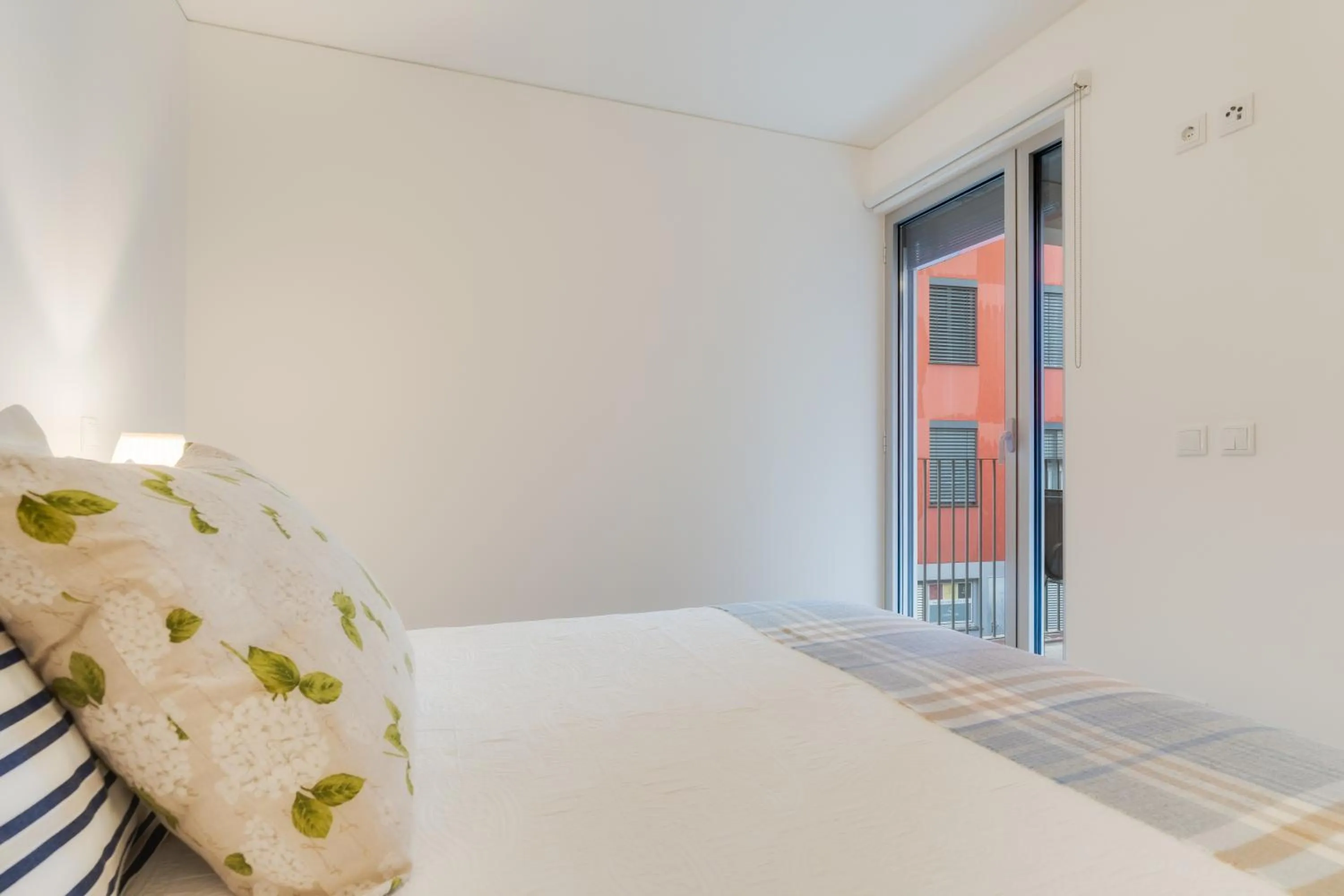 Bedroom, Bed in Casa da Praça Apartments - by Casas na Ilha