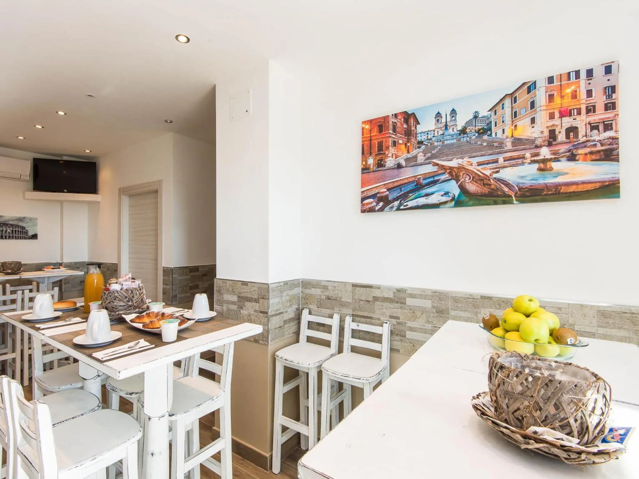 Italian breakfast in Guesthouse Park Pines