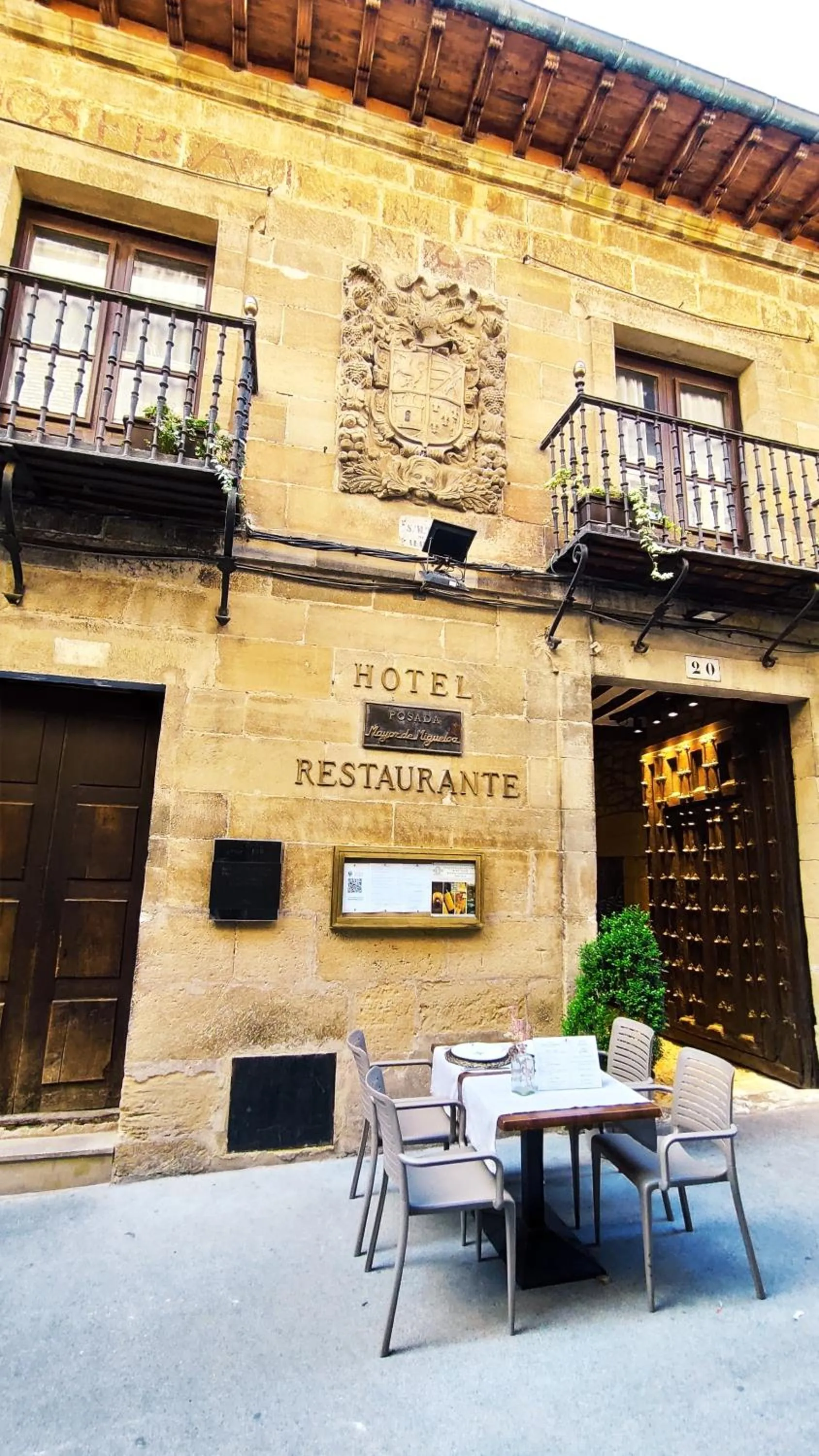 Facade/entrance in Posada Mayor de Migueloa