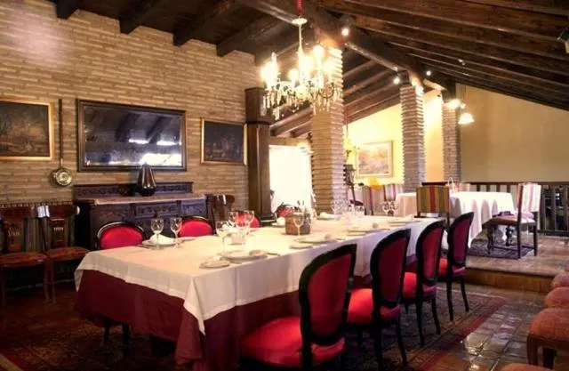 Restaurant/places to eat in Posada Mayor de Migueloa