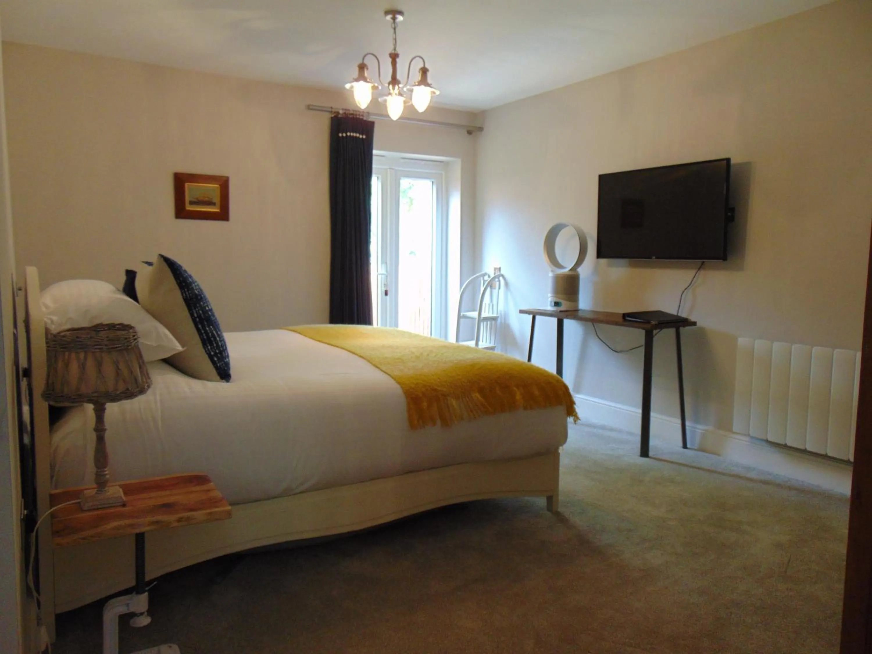 Bed in The Manor House at Quorn